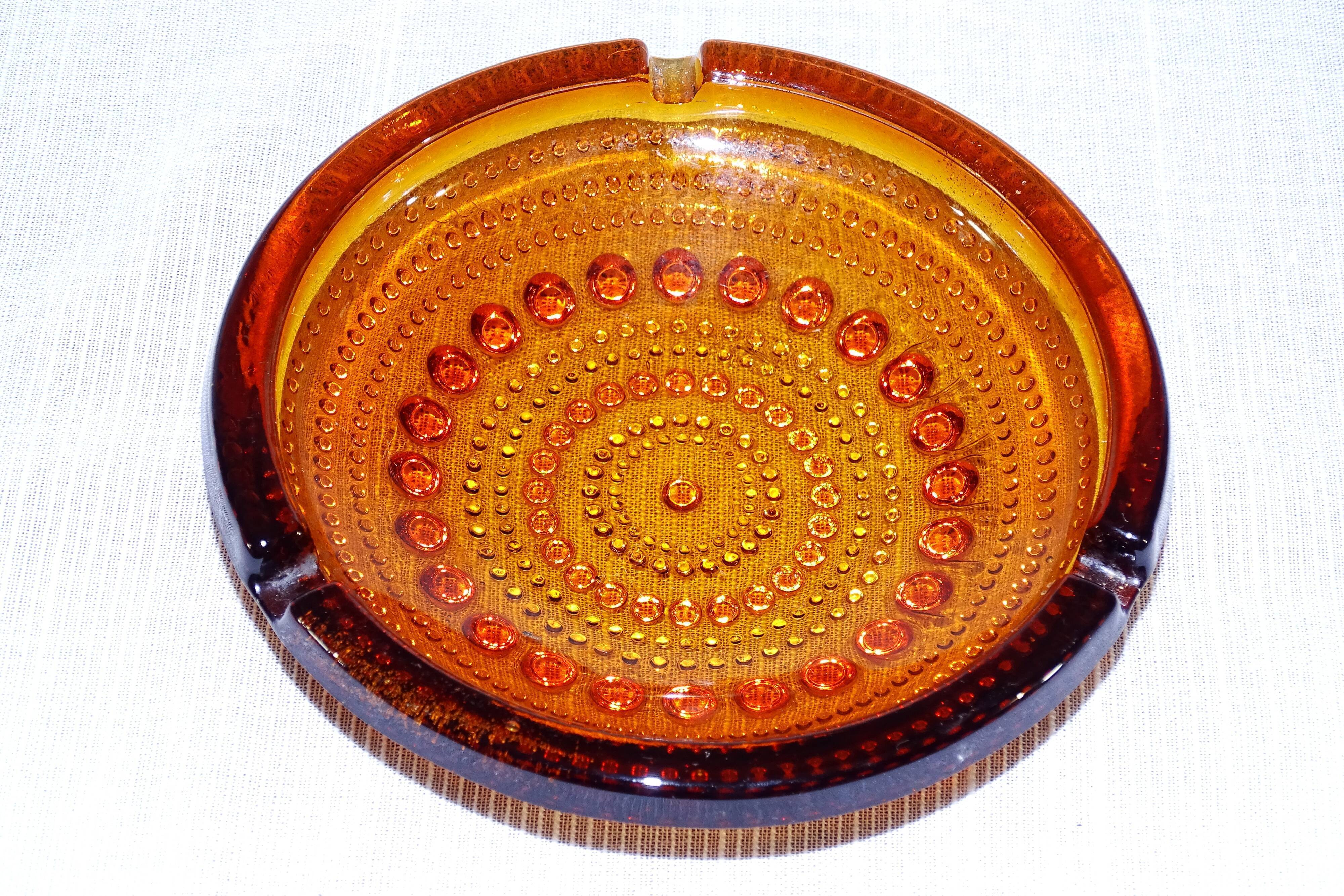 Old ashtray Luminarc