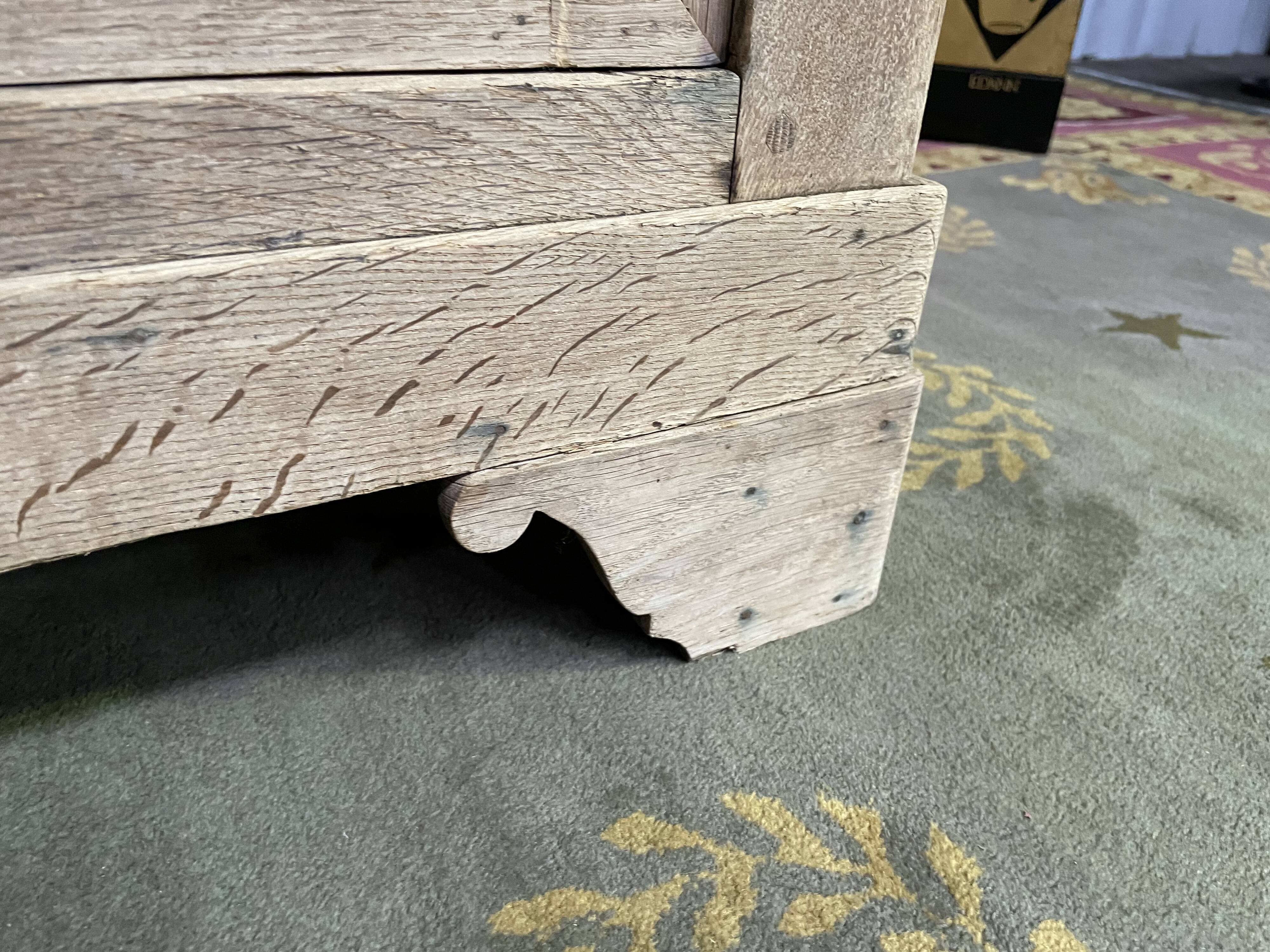 Low buffet in solid oak Louis Philippe aero gummed 19th