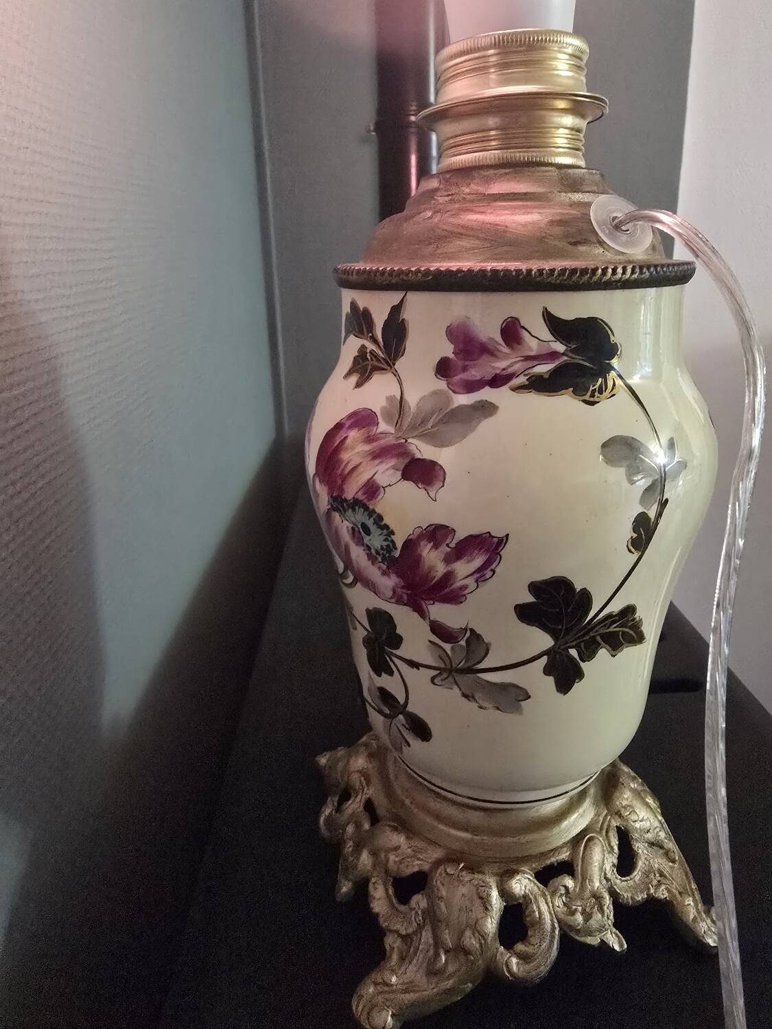 Numbered porcelain lamp base