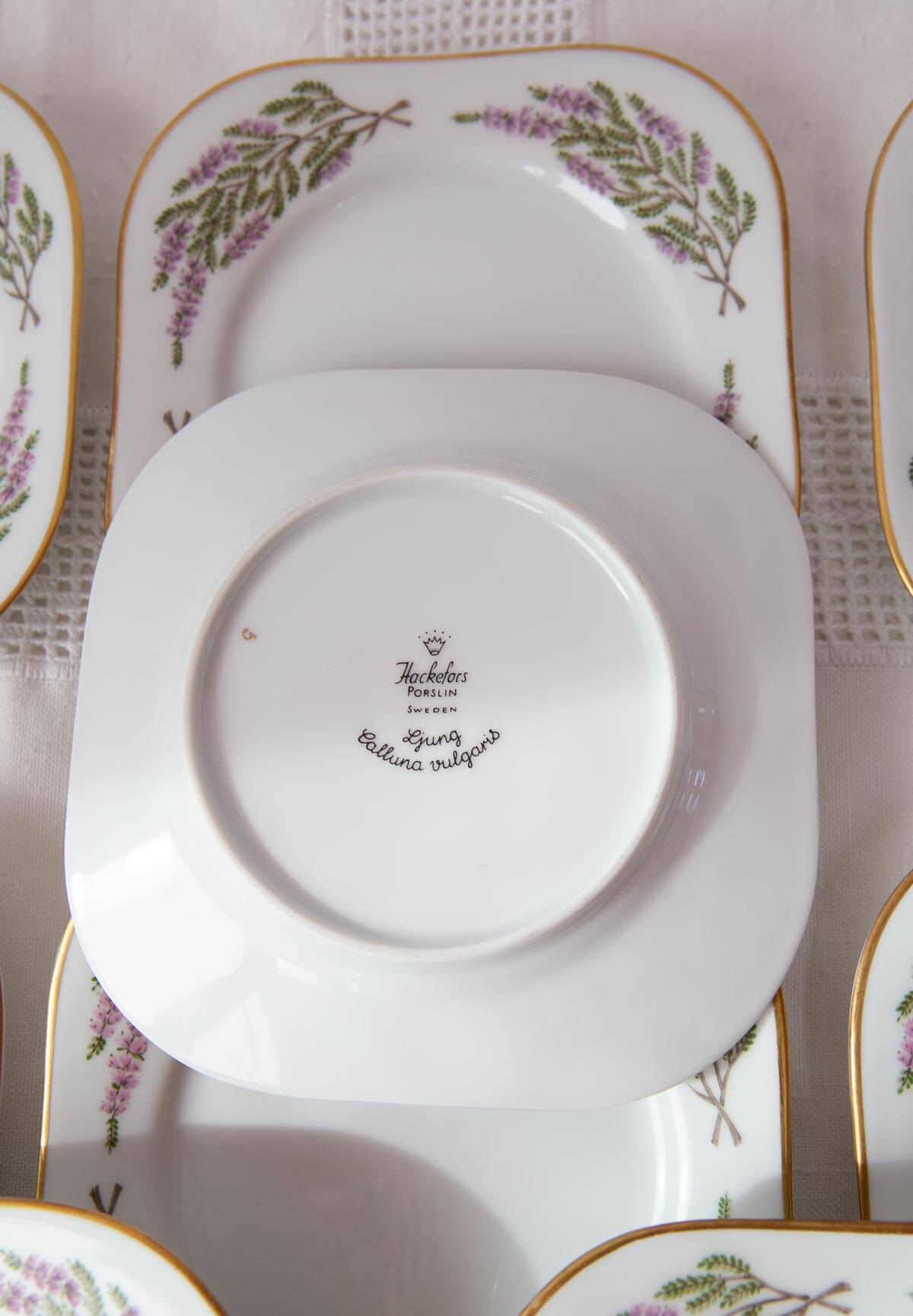 Hackefors coffee service "Ljung Calluna vulgaris" circa 1950 (39 PIECES)