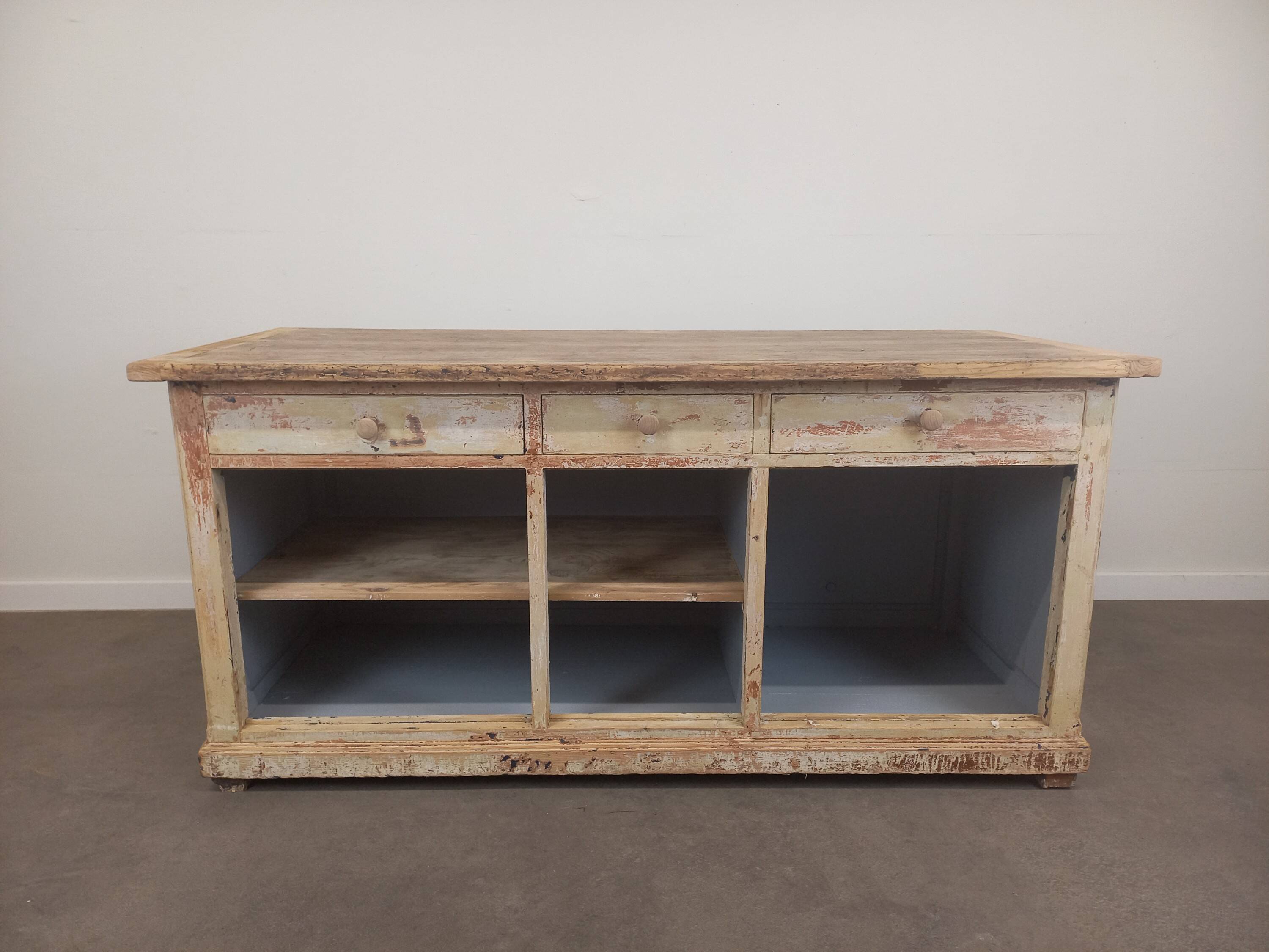 Weathered store bank