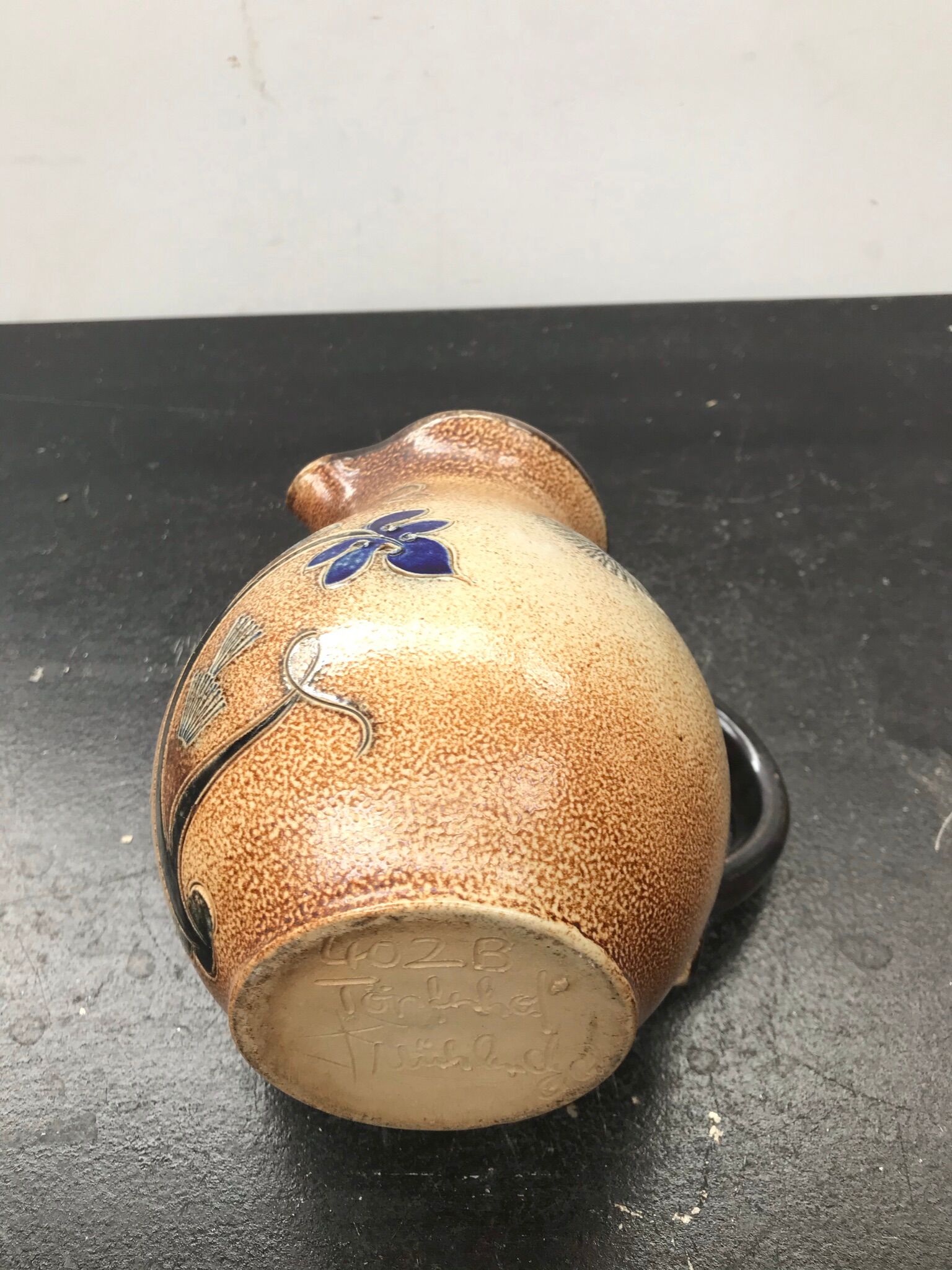 Former pitcher porfrhof brown sandstone enamelled vintage blue décor