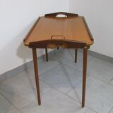 Table d'appoint plateau de service Aase Dreieri Ganddal Norvège  en teck et chêne années 1960