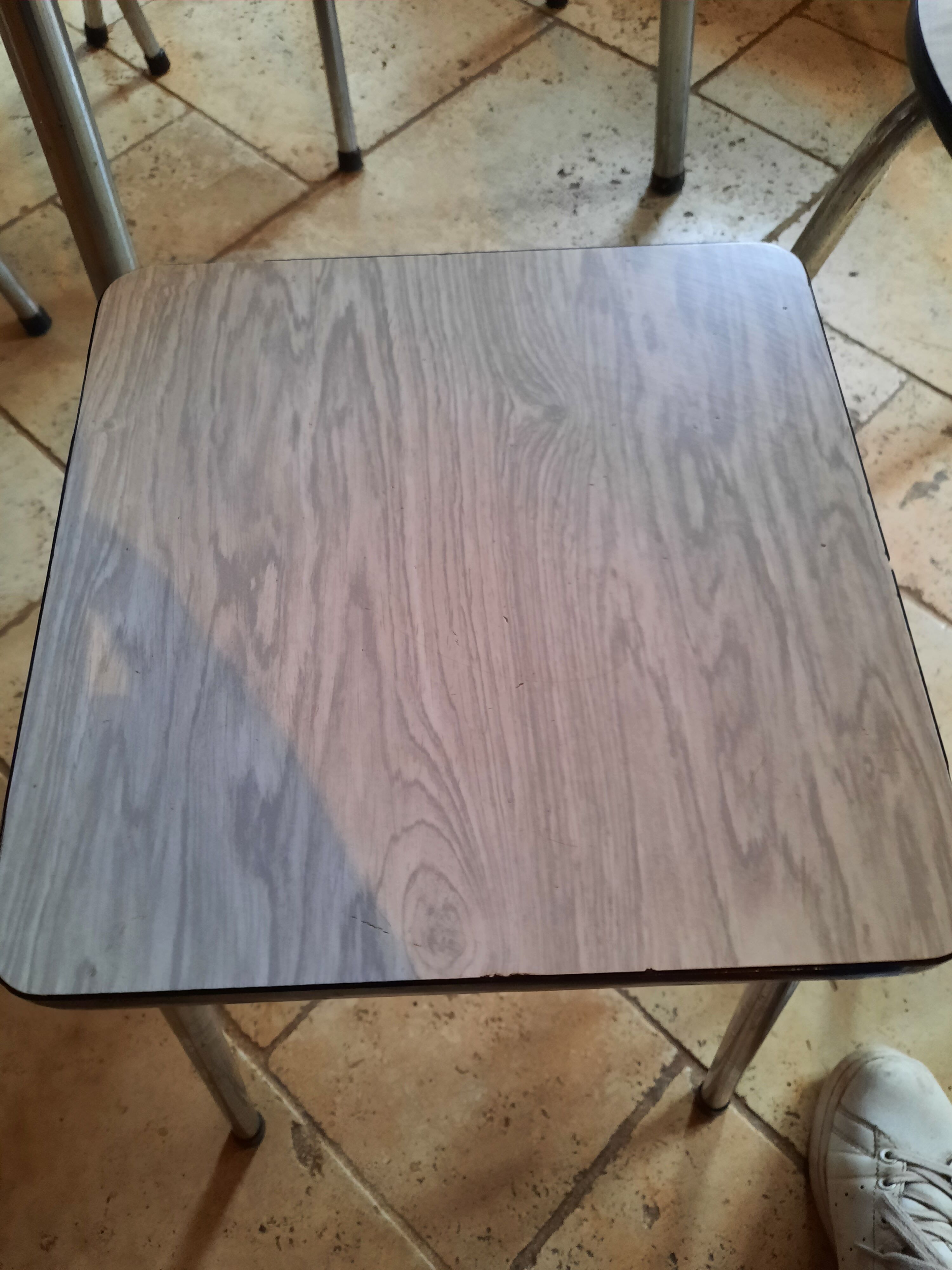 Formica table, 4 chairs and 1 stool