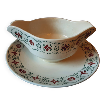Moulin des loups and Hamage sauce boat
