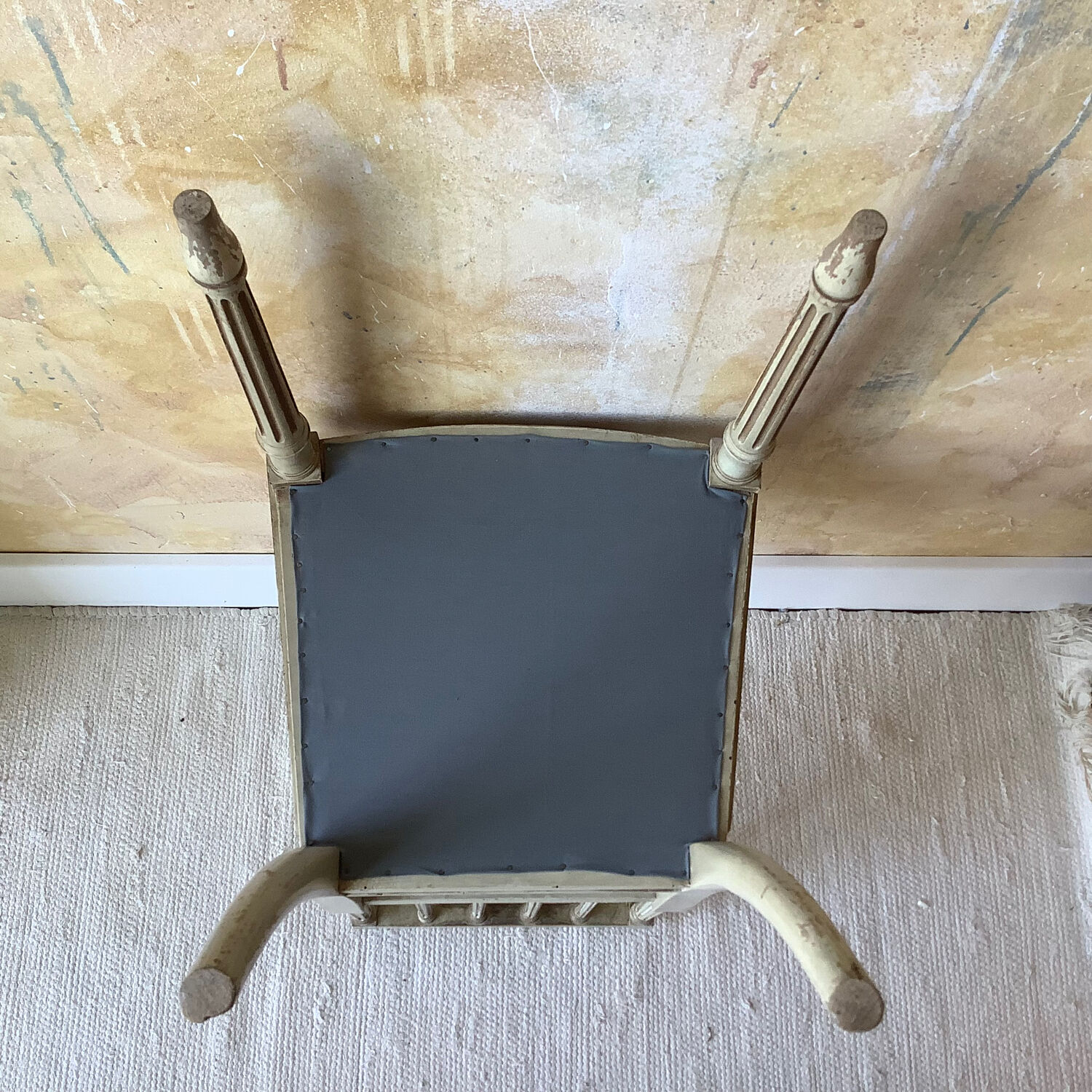 Louis XVI flying chair