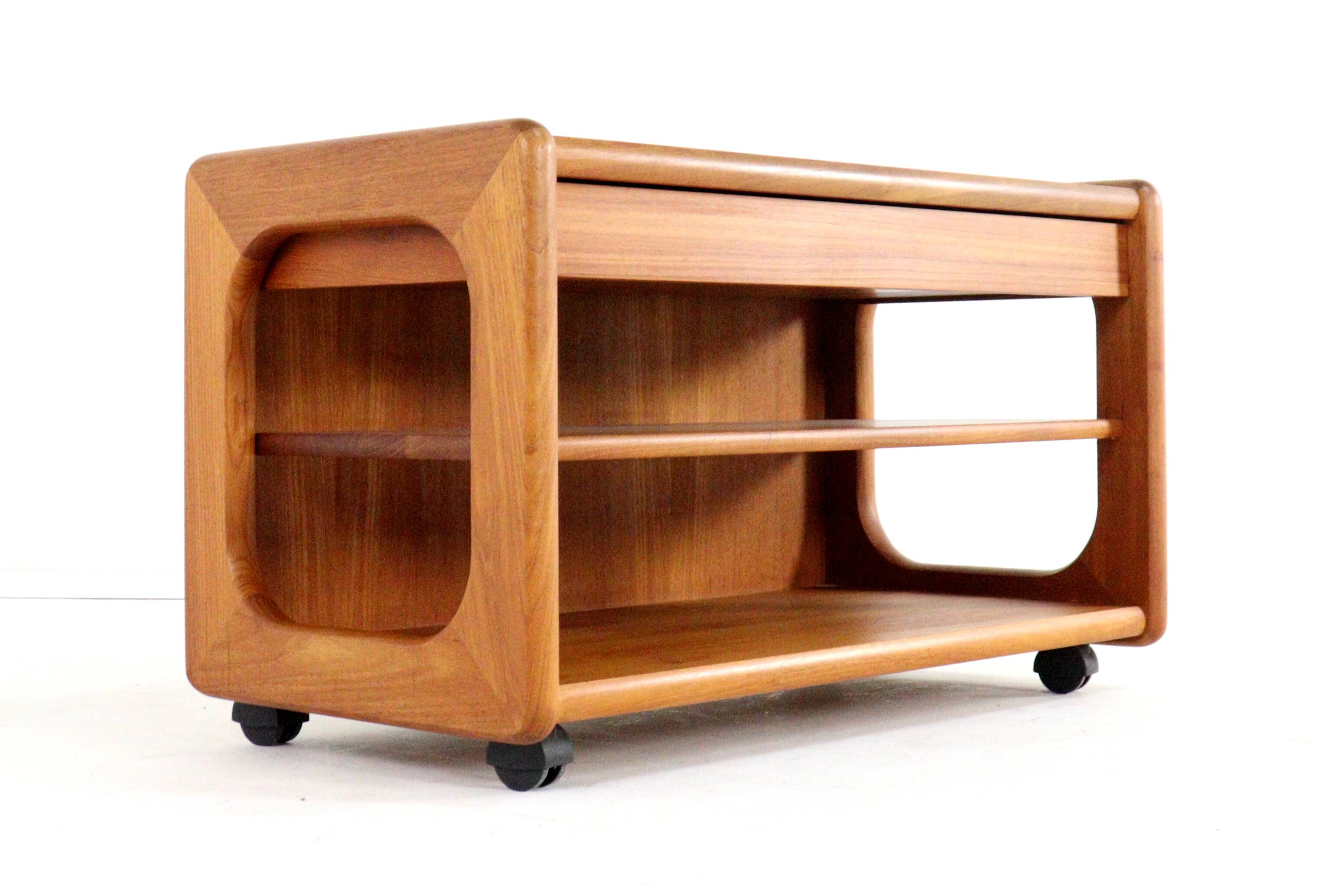 Desserte, table d'appoint vintage en teck sur roulettes, Danemark