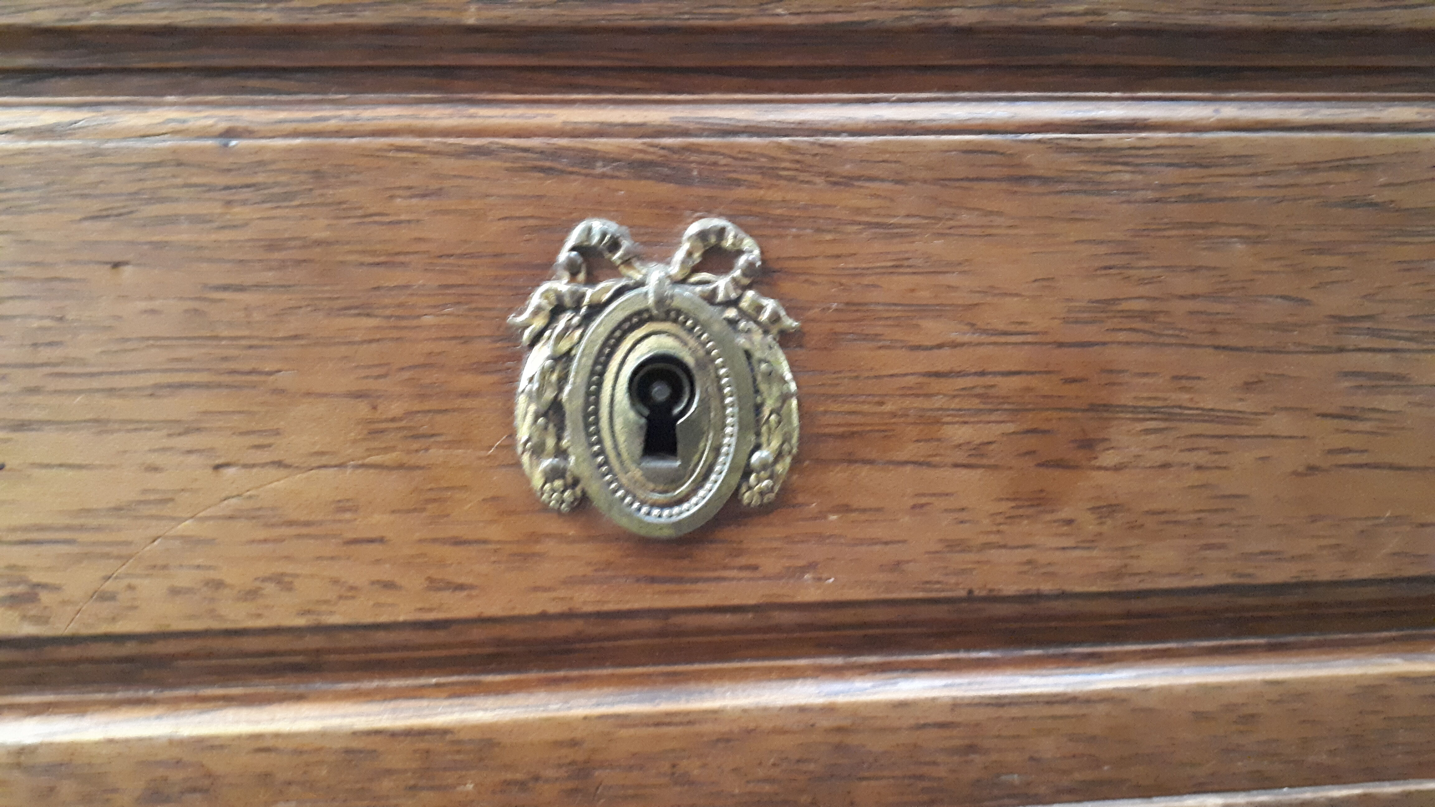 Chest of drawers 3 drawers Napoleon III classic on marble