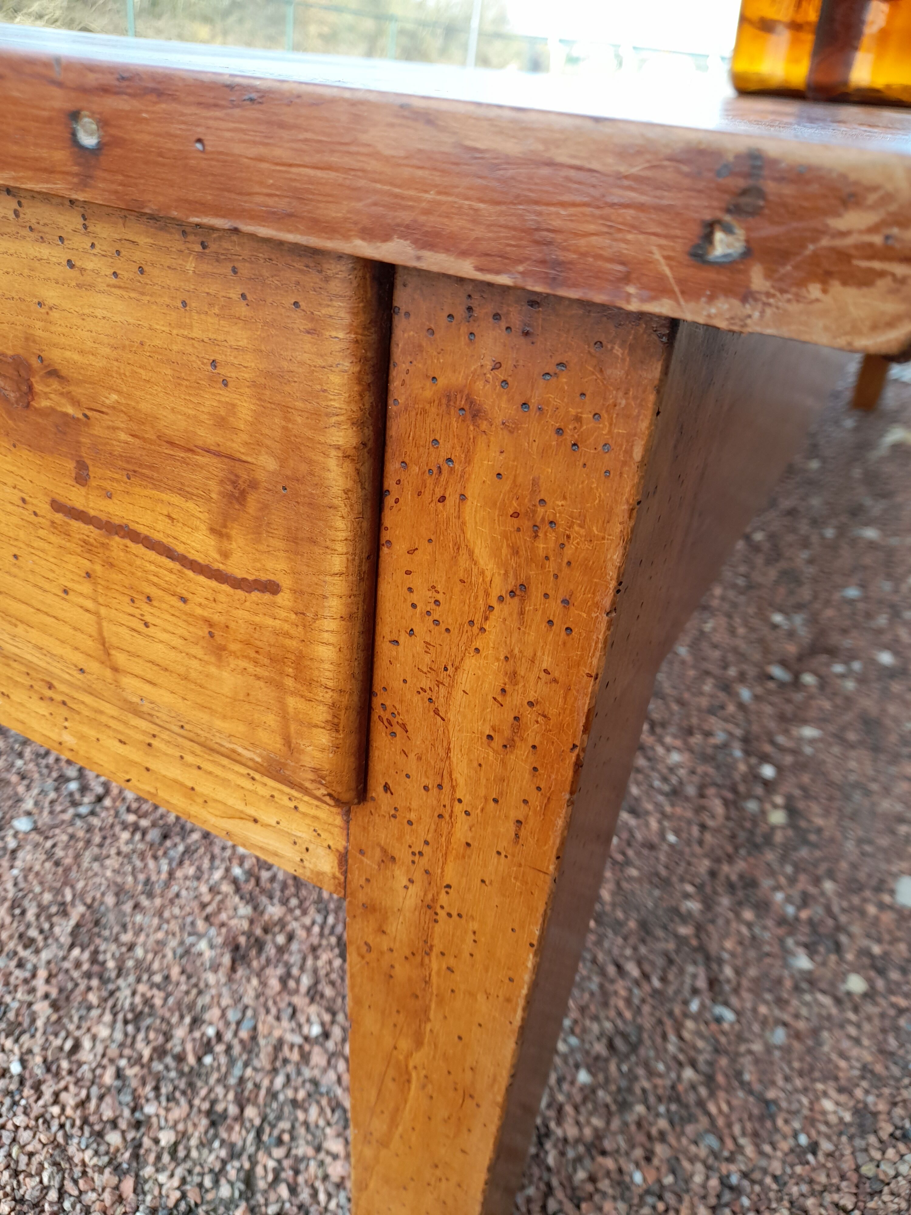 Rustic farm coffee table 3 drawers -1m72