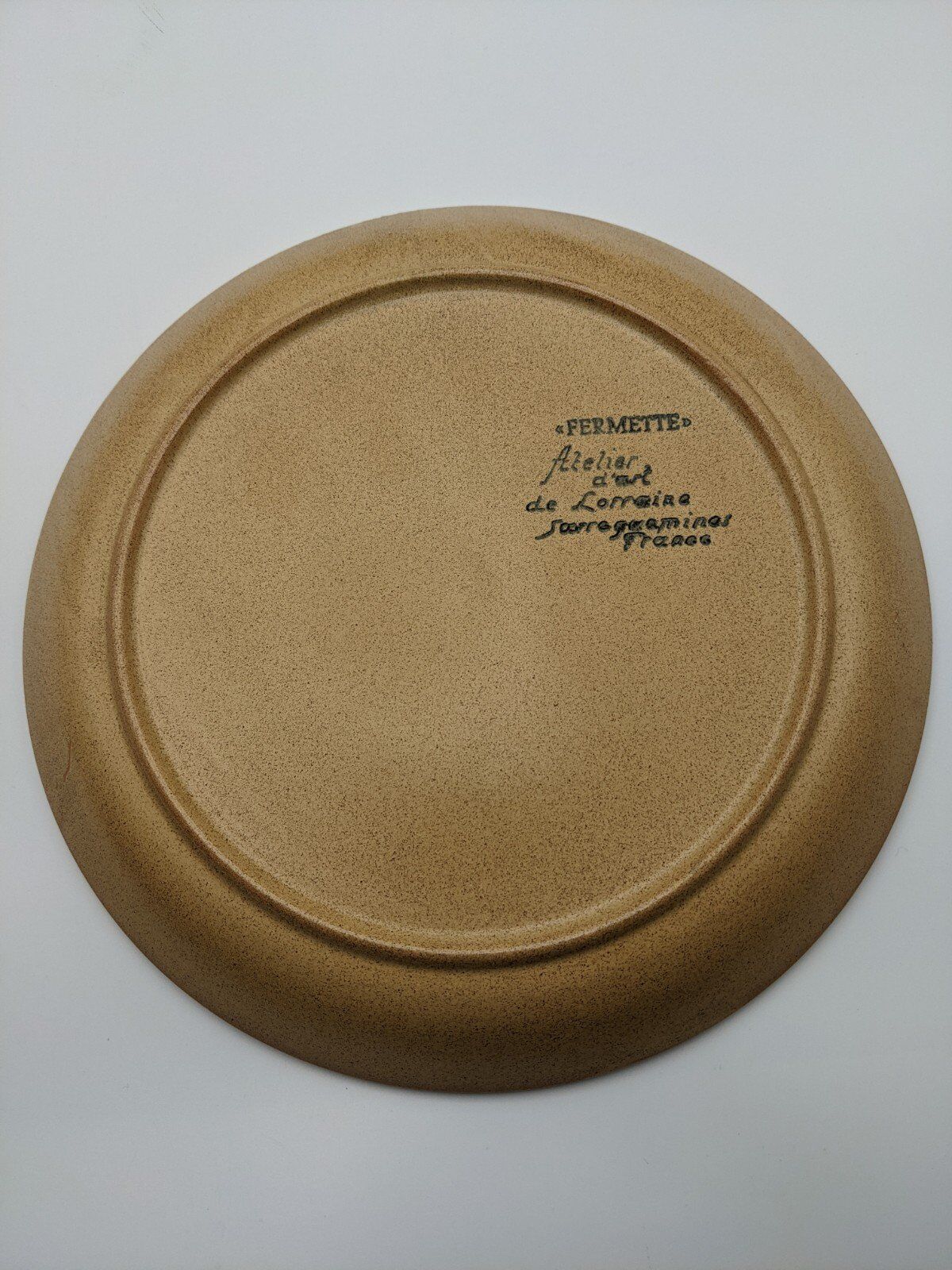 Assiettes beige moucheté de Sarreguemines