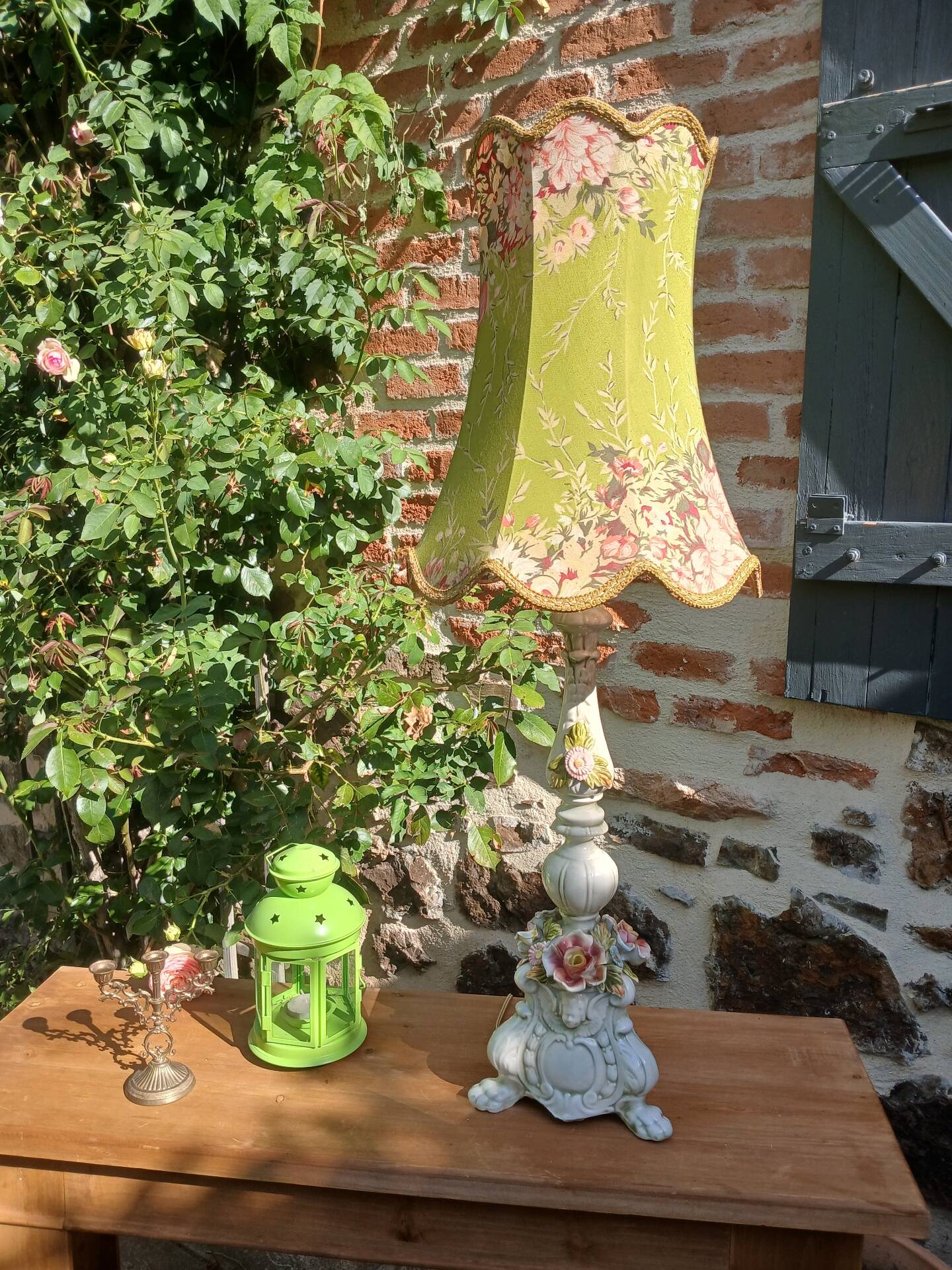 Antique lamp in Italian ceramic