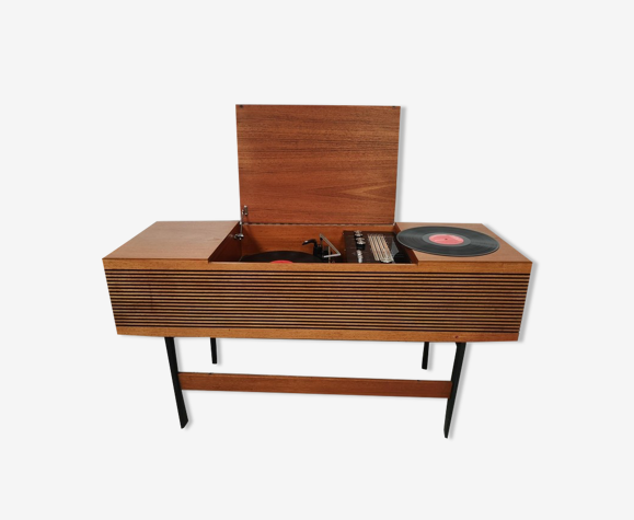 Vinyl turntable stand