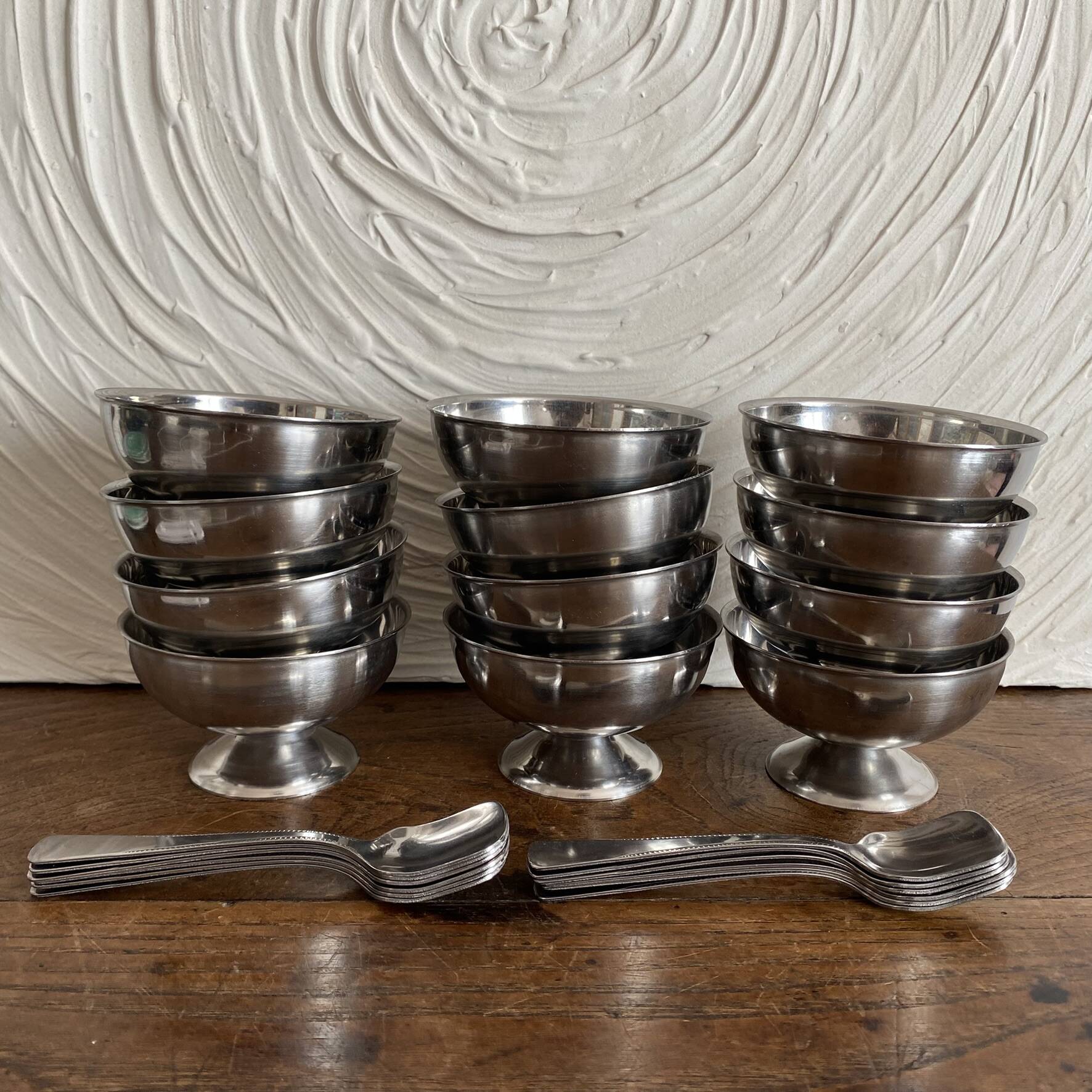 Coupes à glace en inox et cuillères