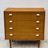 Vintage teak chest of drawers with 4 drawers from the 1960s in G-Plan style.