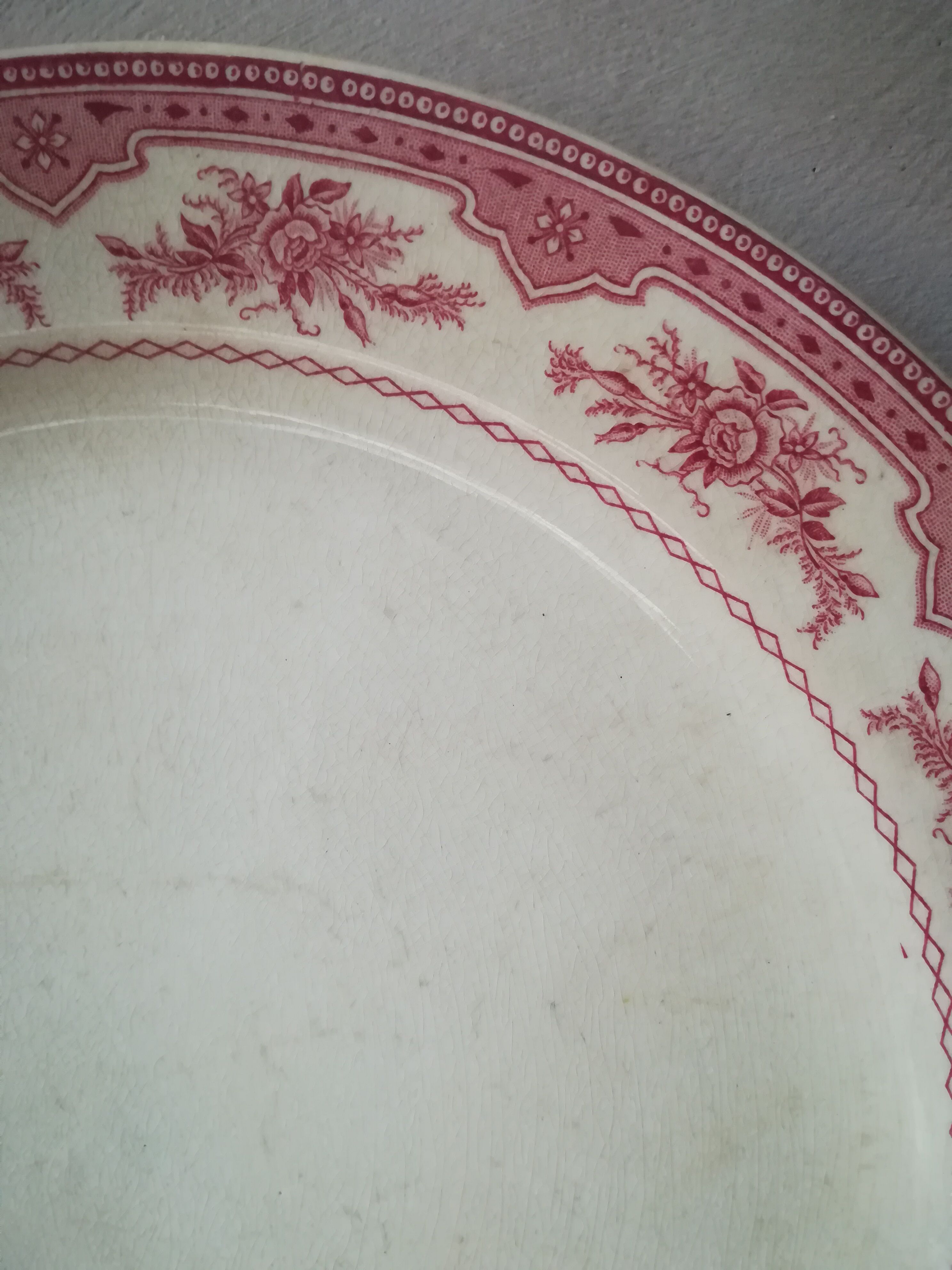 Iron Earthland Dish By Onnaing