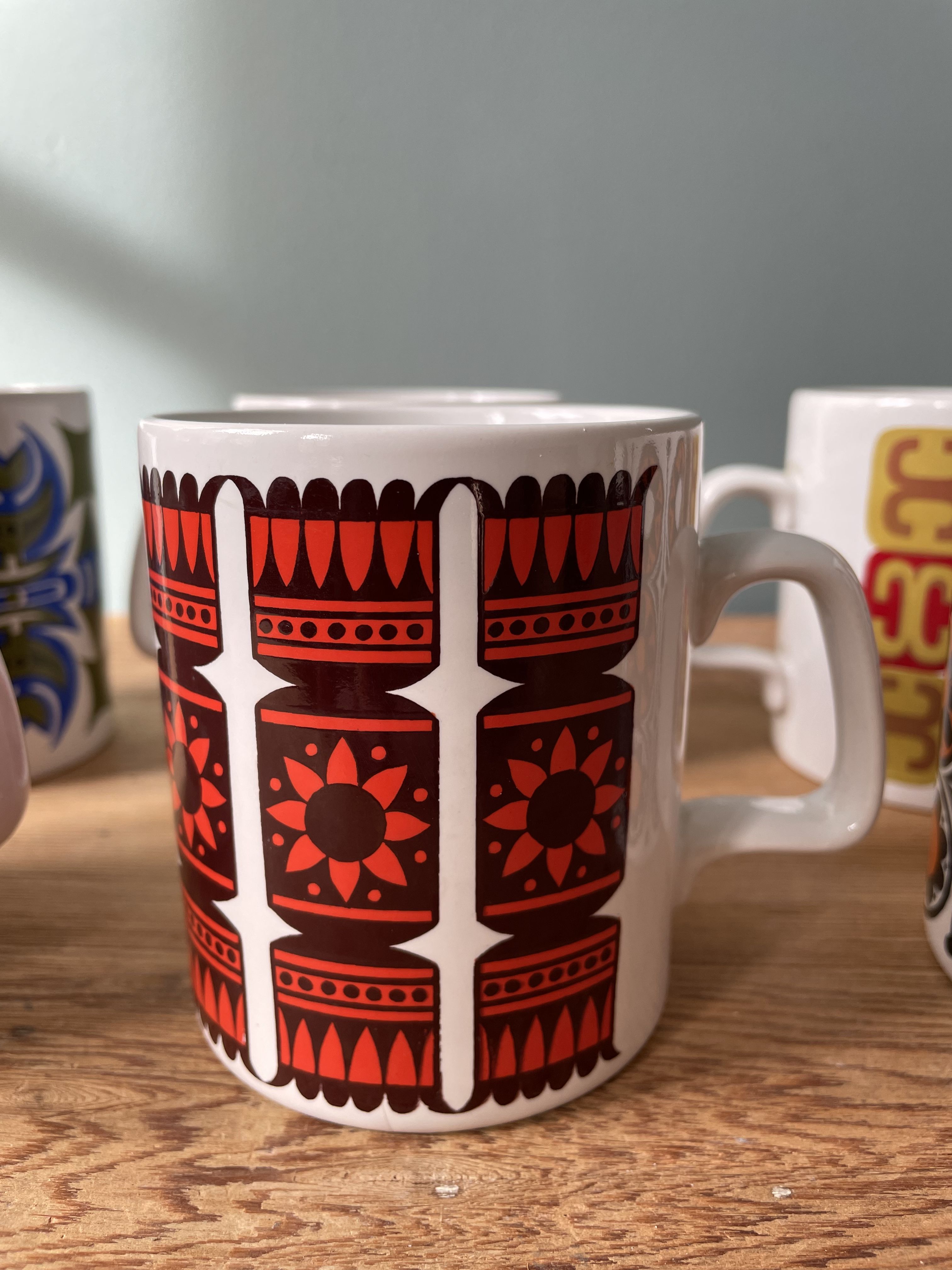 Set of 6 vintage mug staffordshire potteries made in England