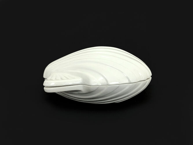 Boîte en céramique forme de coquillage par Tommaso Barbi Italie