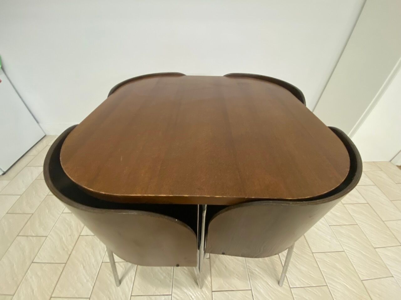 Table & chairs fusion by Sandra Kragnert for Ikea