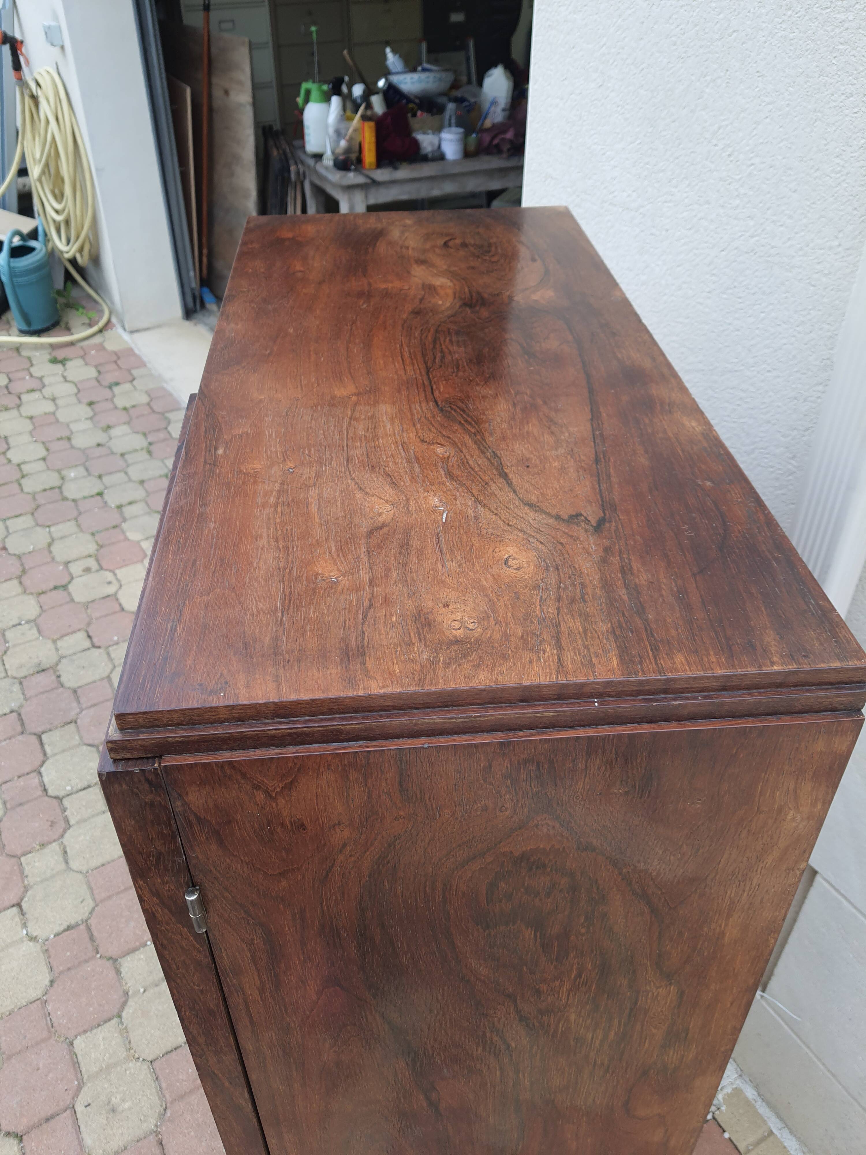 Armoire style art deco