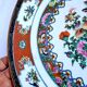 2 assiettes chinoises peintes à la main début 20ème siècle famille rose en parfait état