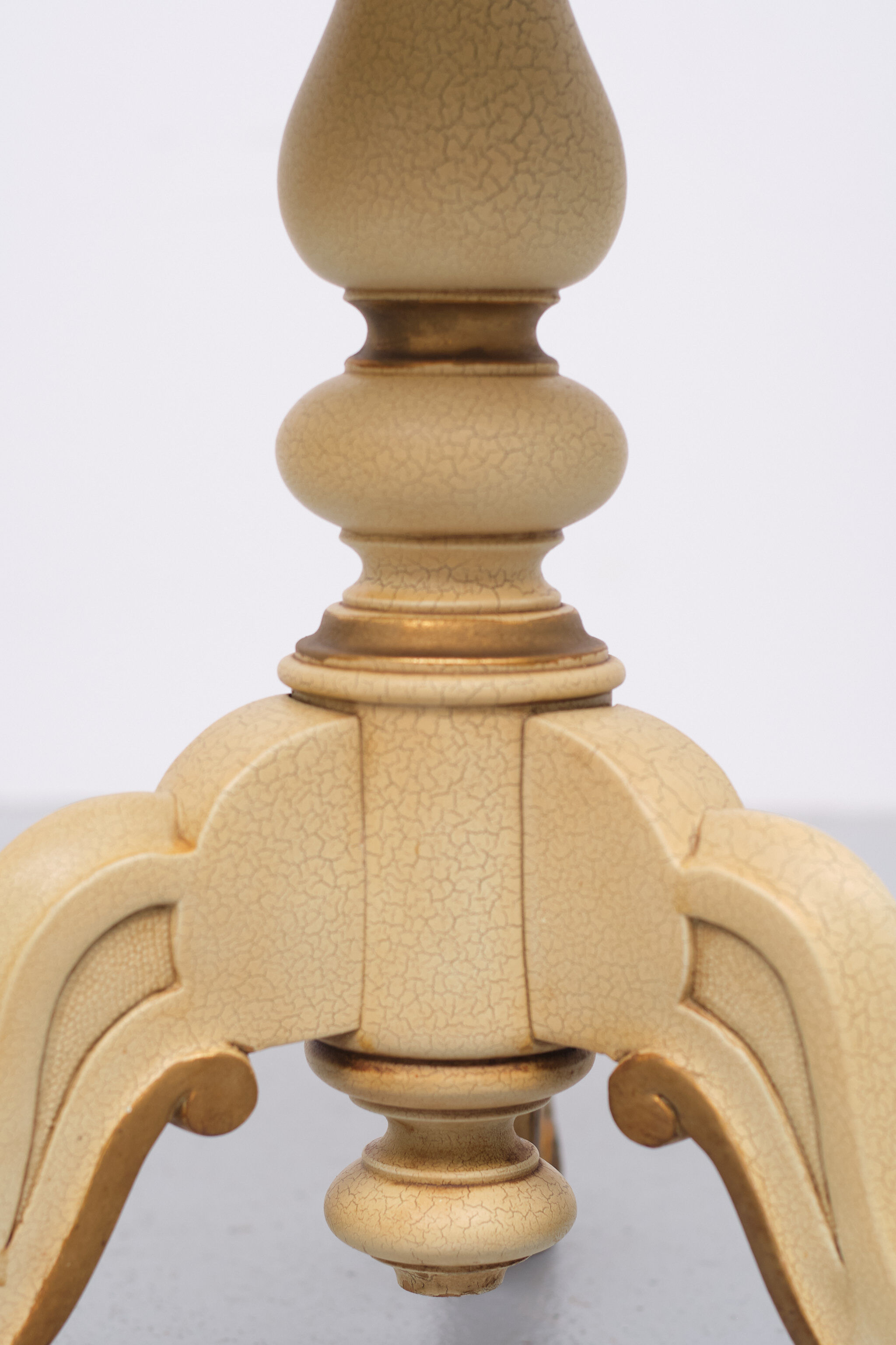 2 Classic Italian Craquelure Side Tables 1960s