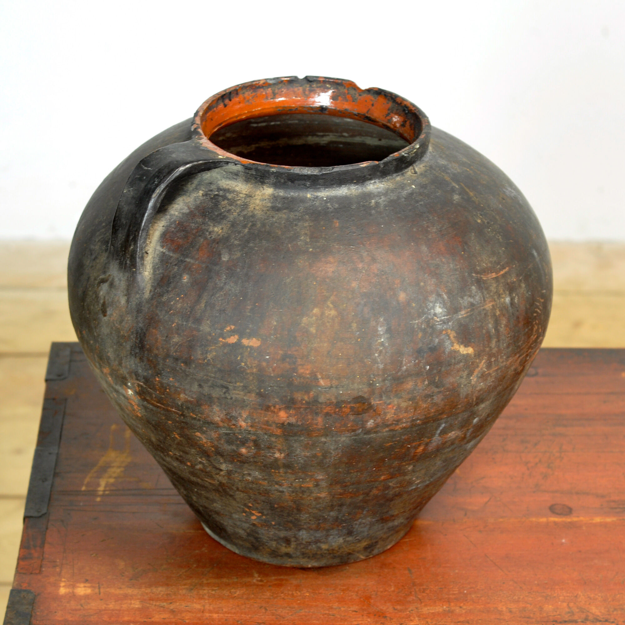 Antique earthenware pot from Moldova, circa 1850