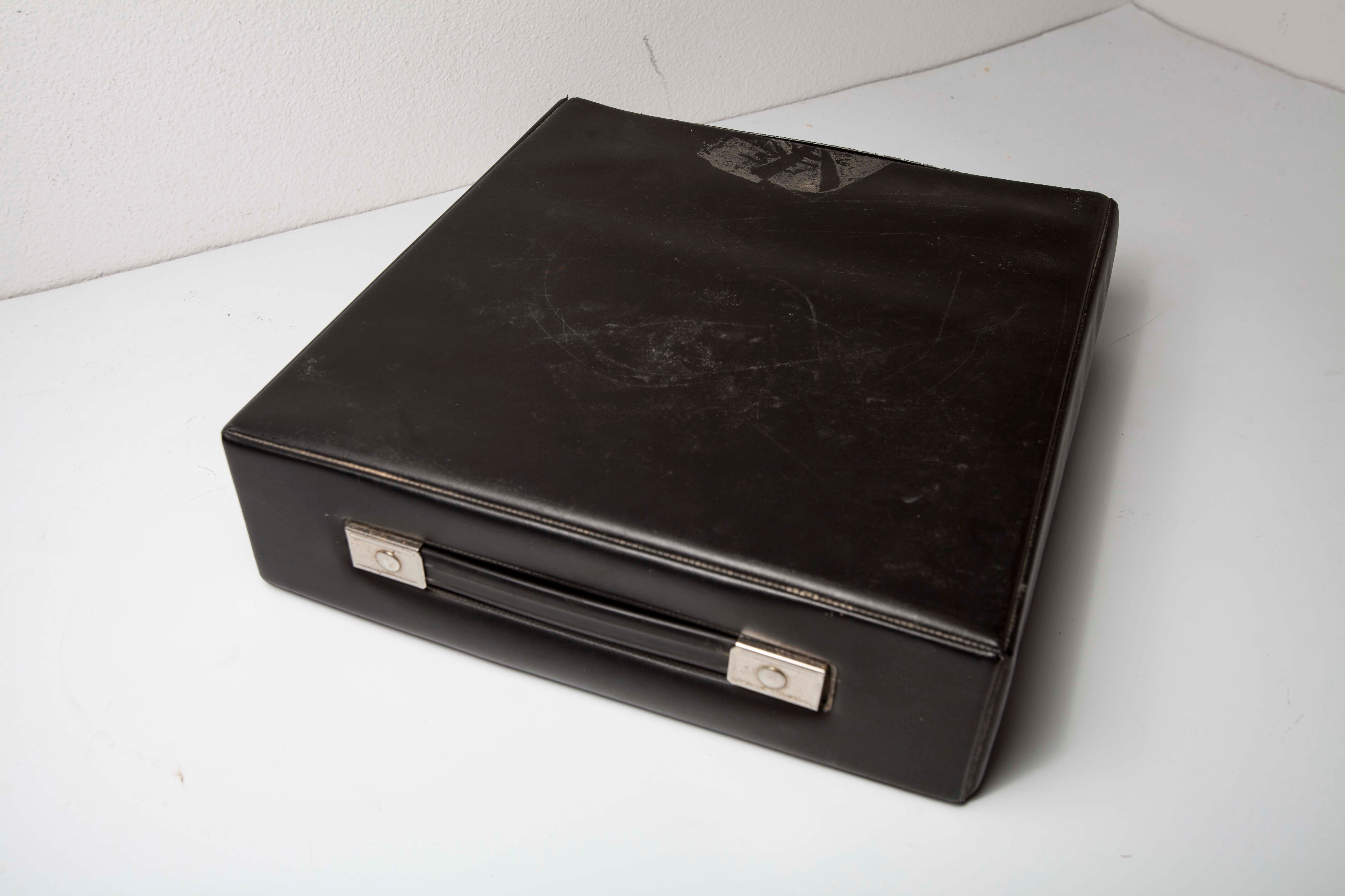 Underwood 315 blue typewriter with satchel