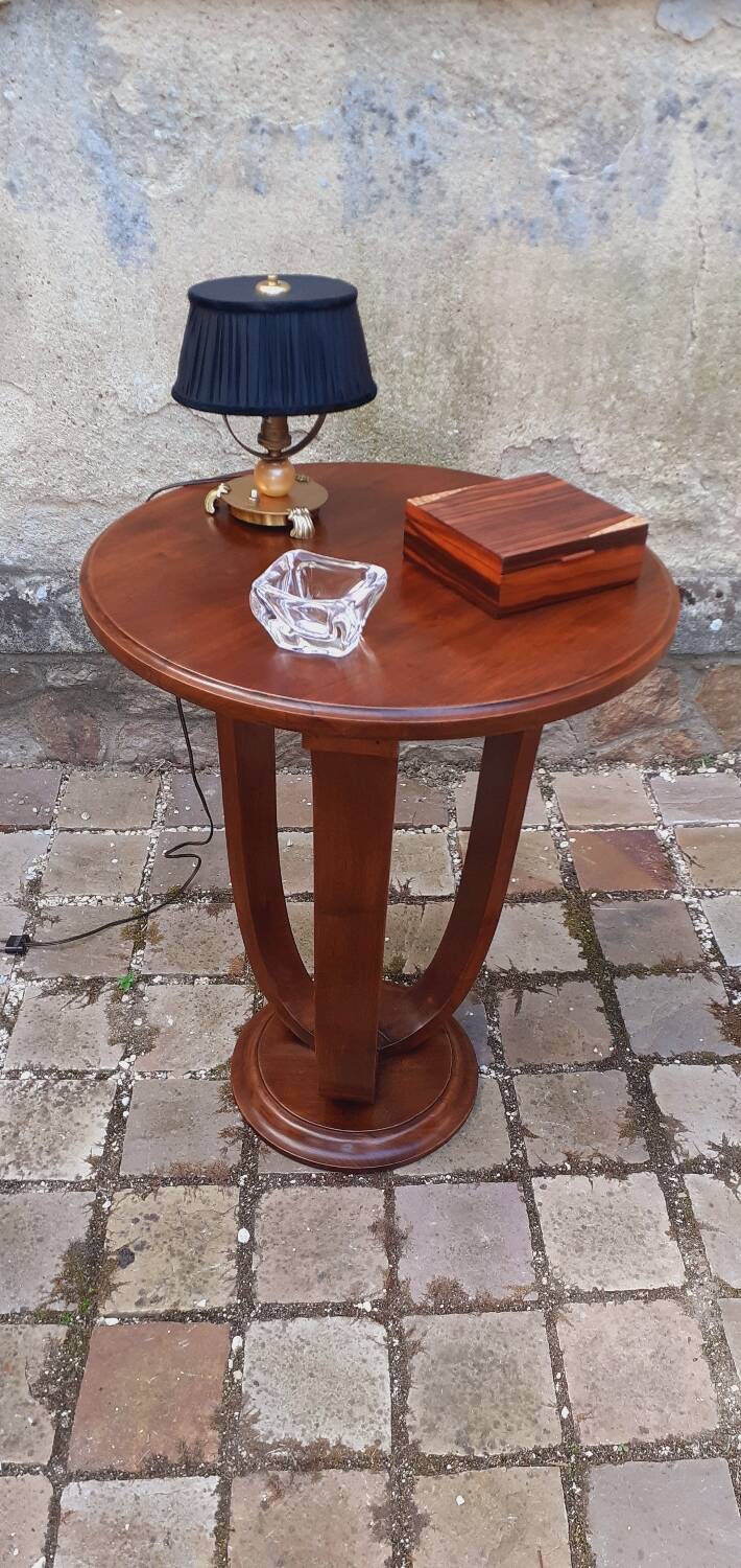 1930 Art Deco pedestal table in solid walnut