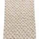 Ecru Berber rug with wool tufts and relief patterns – 250 × 152 cm