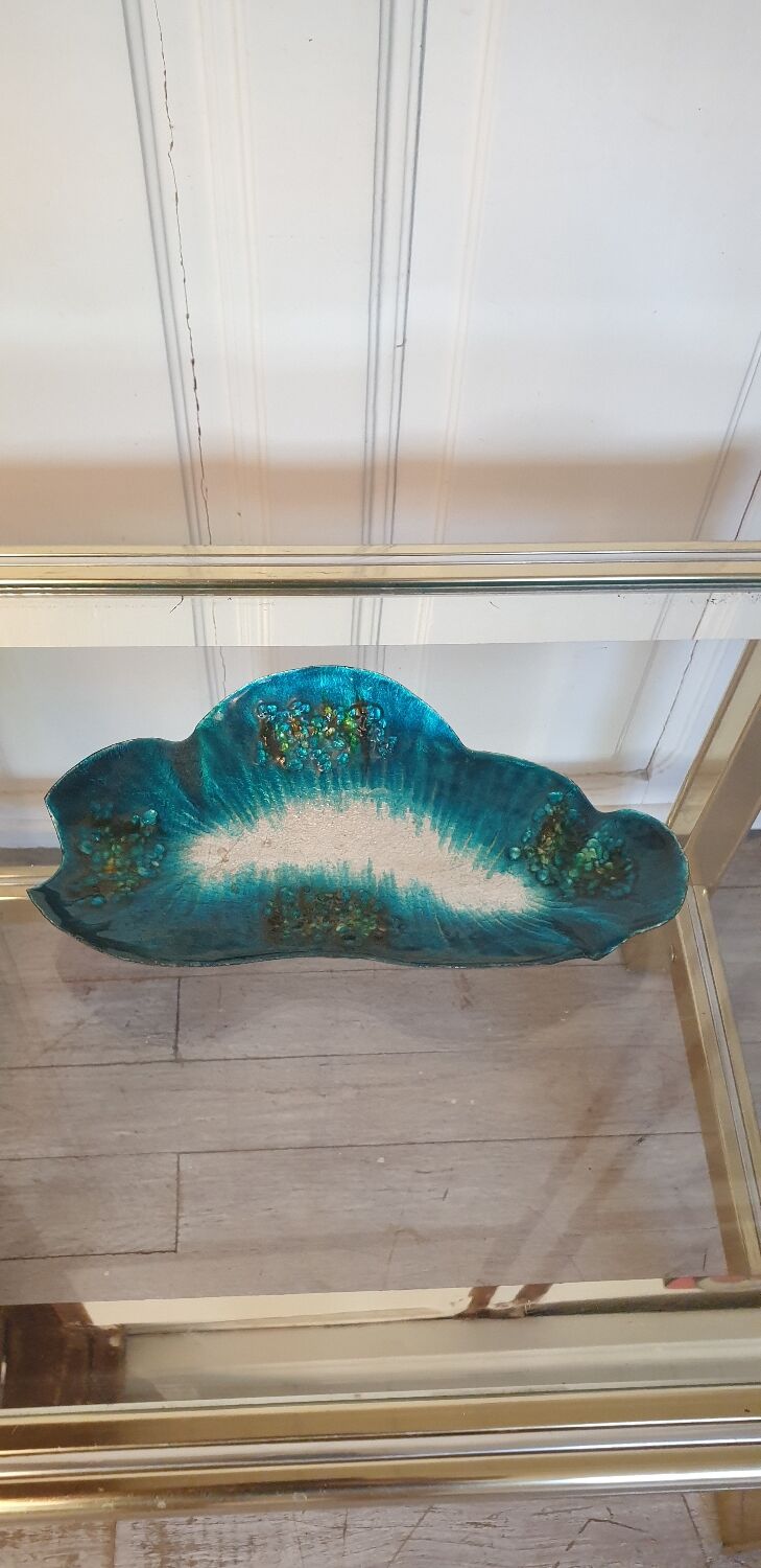 Empty pocket in Limoges enamels