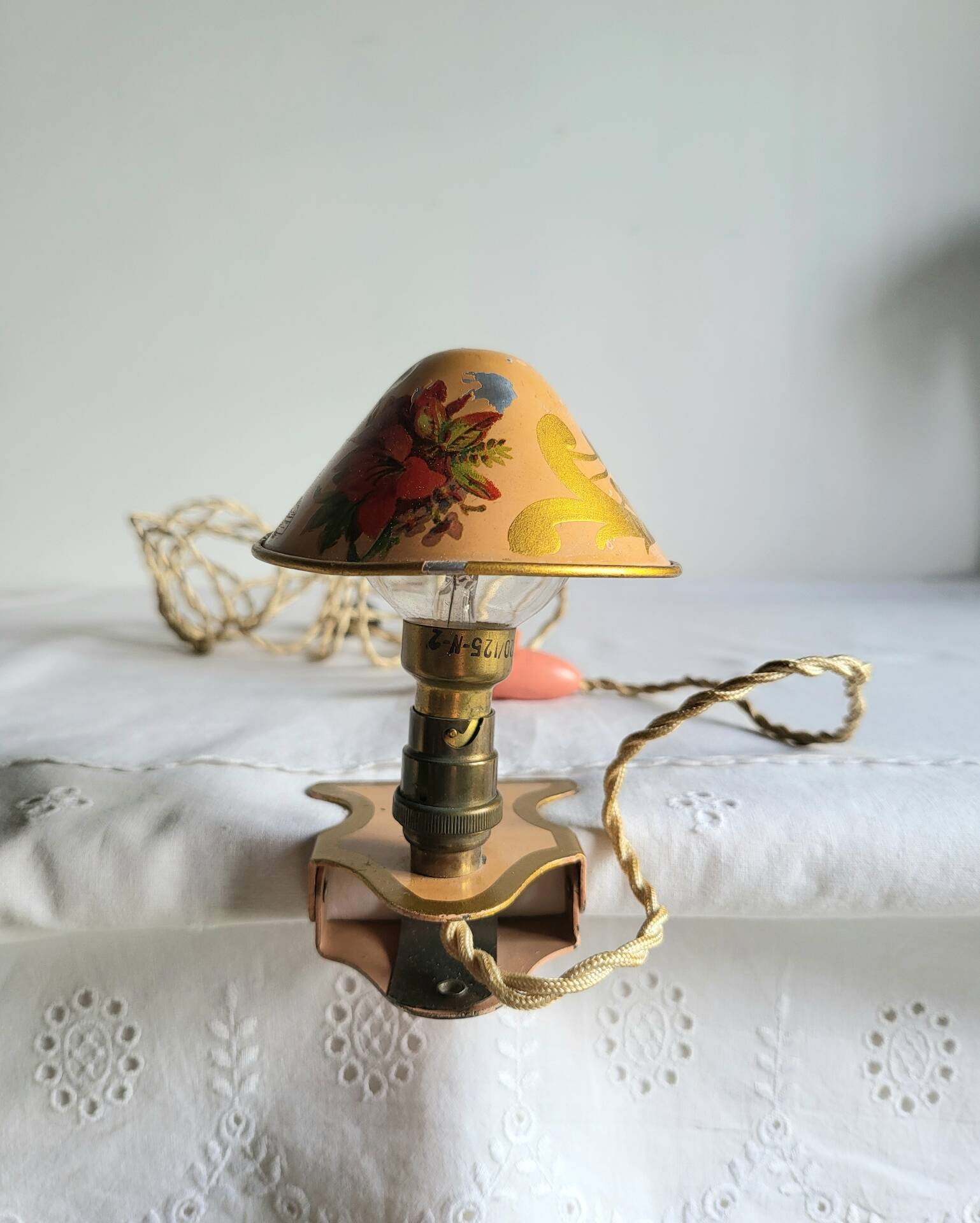 Ancienne Lampe à Pince Champignon Tole Vintage