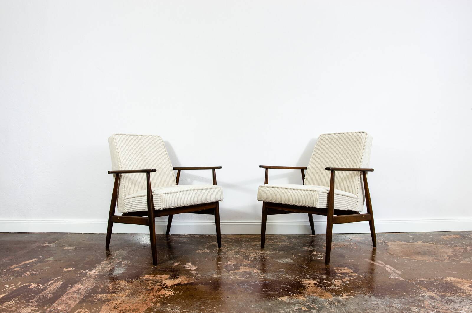 Vintage Armchairs Designed By H. Lis, Poland, 1960's, Set Of 2
