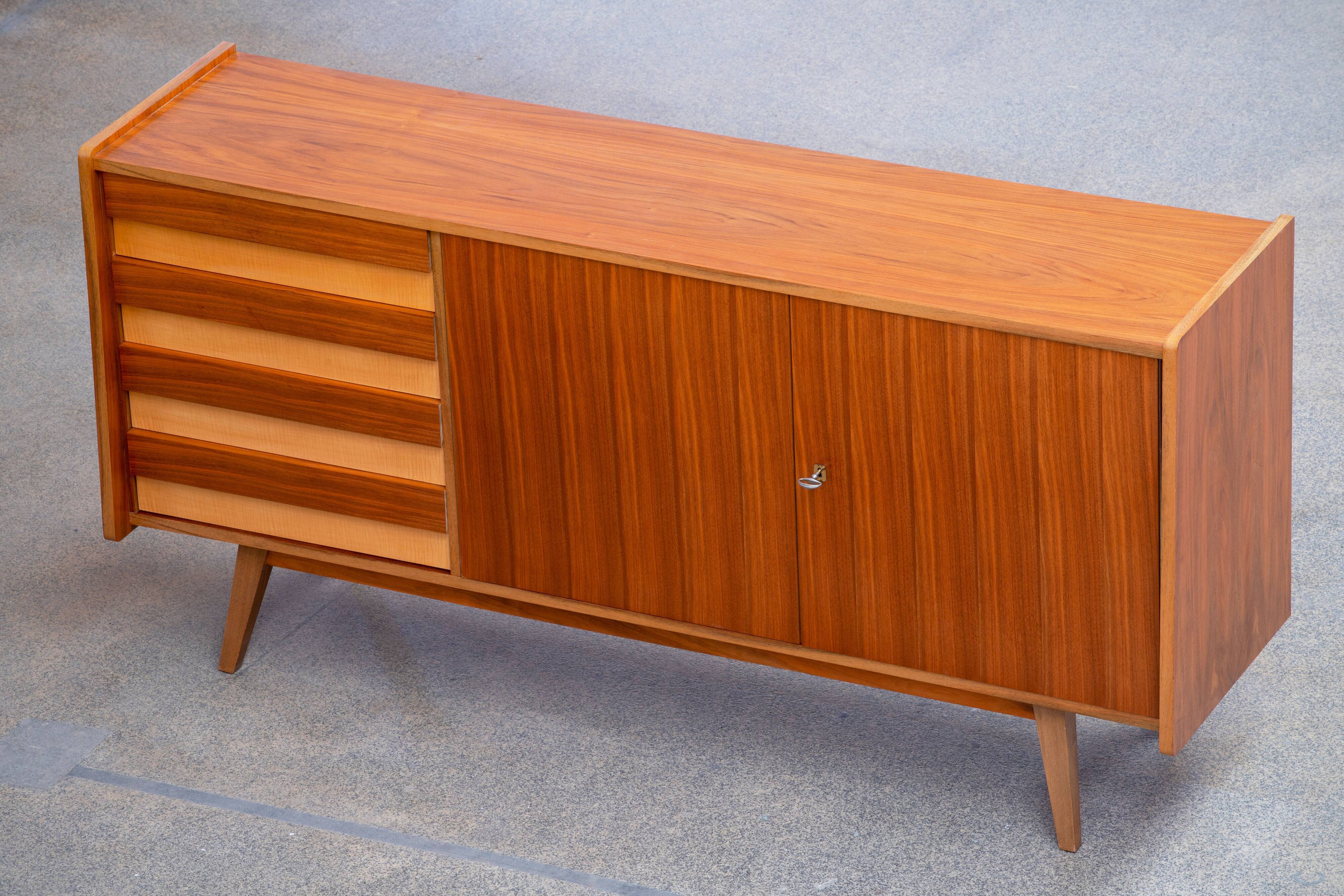 Enfilade scandinave 1960