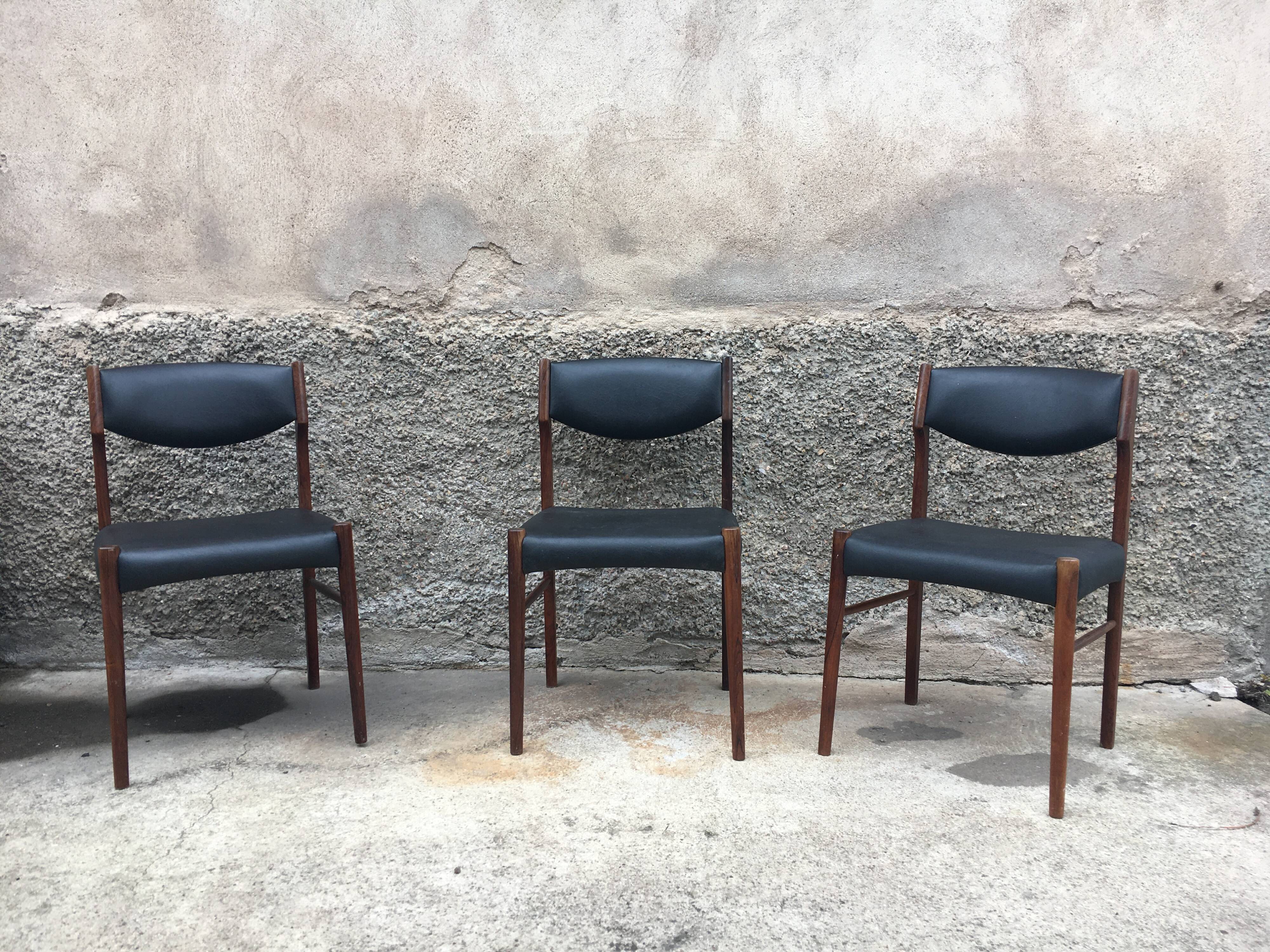 Series of 3 Scandinavian chairs from Chrobat S for Sax in Rio Rosewood