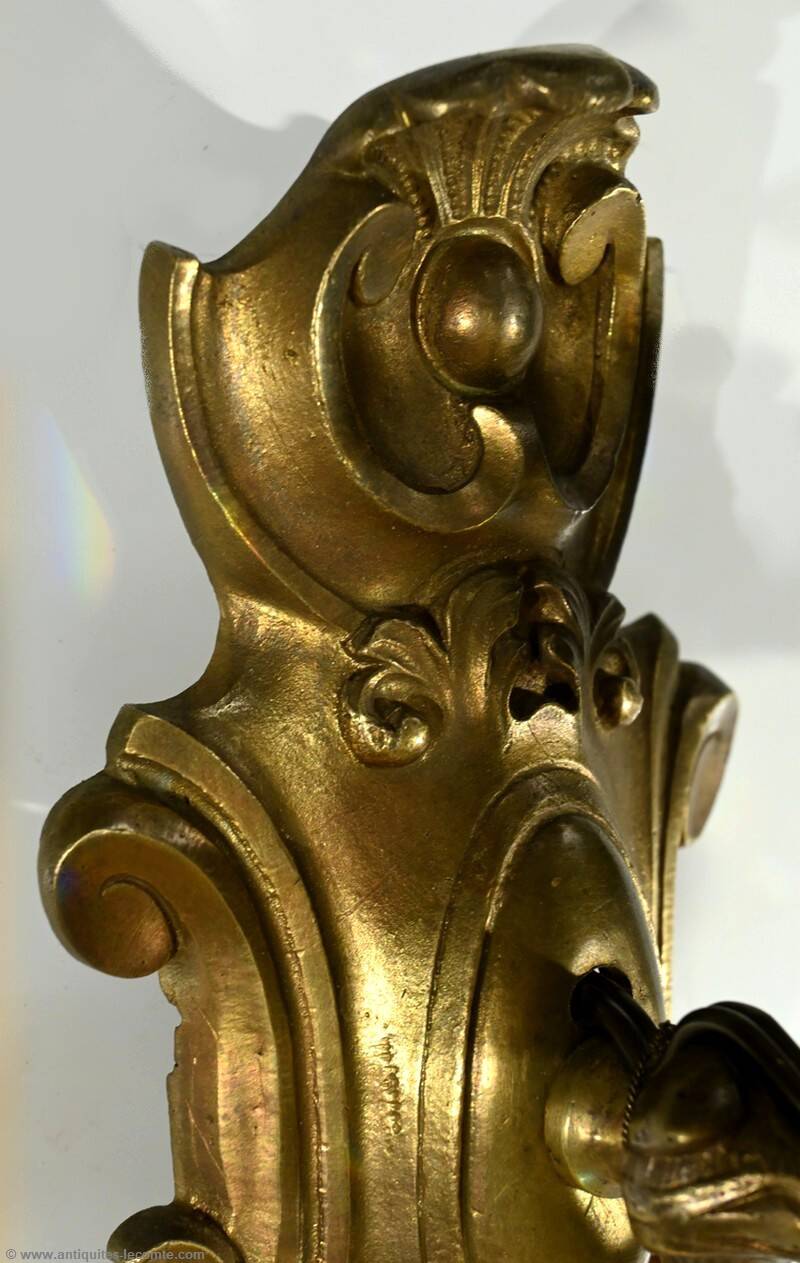 Bronze and Crystal Wall Lights with Pendants, Louis XV style – Late 19th century