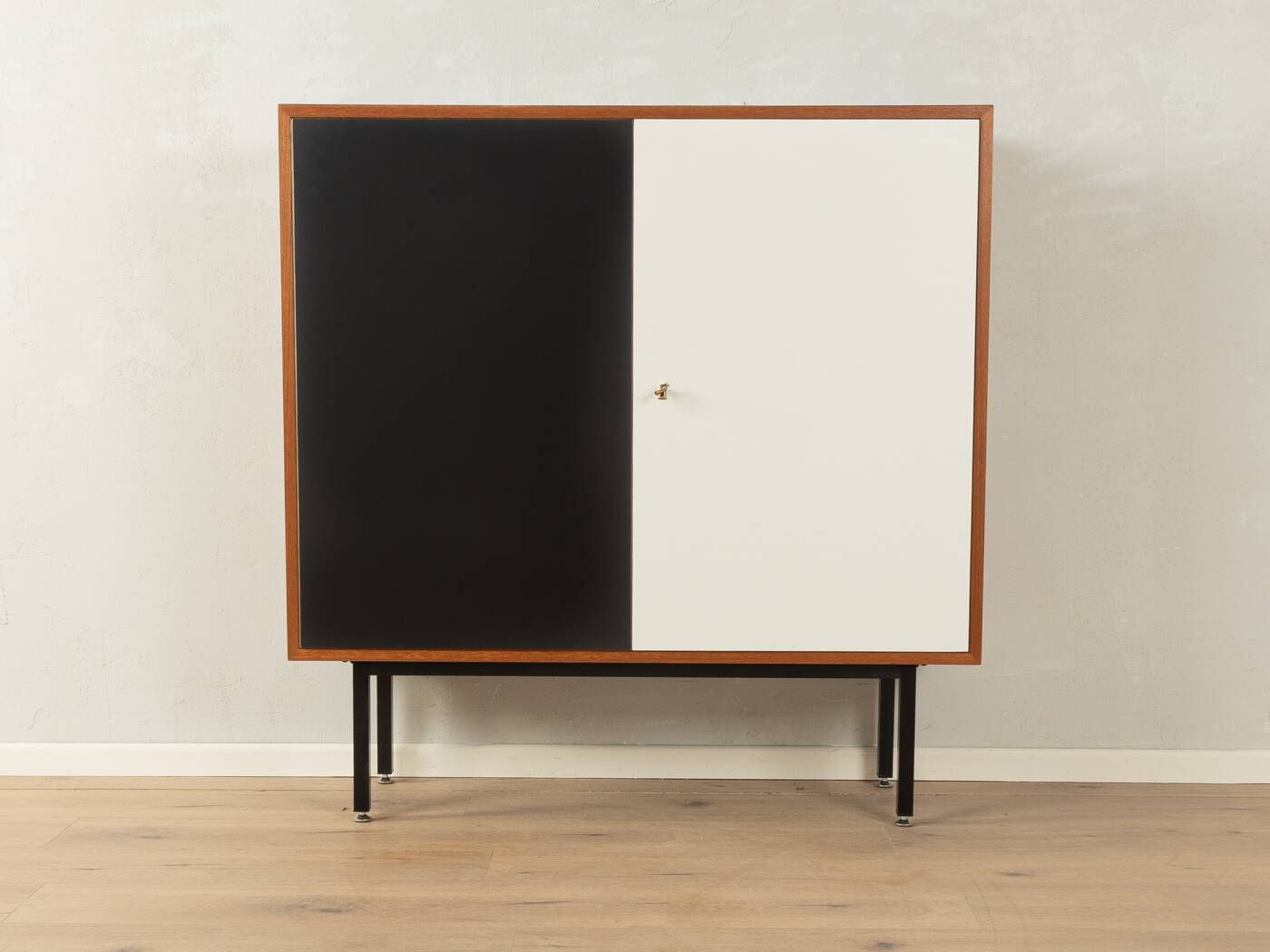 Buffet haut des années 1950, Oldenburger Möbelwerkstätten