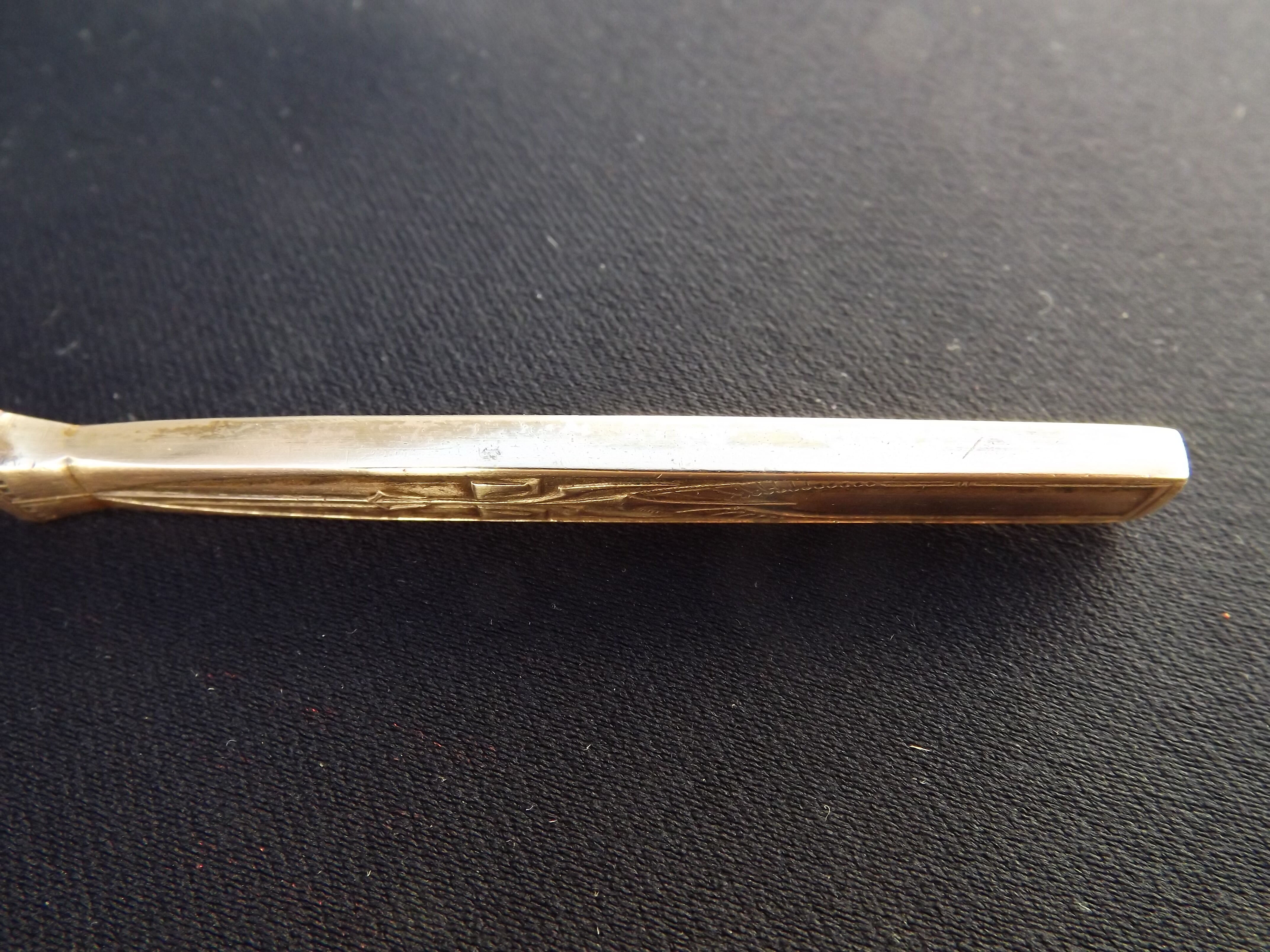 Letter opener or paper cutter