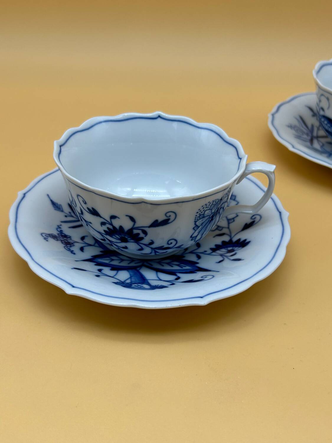 2 meissen tea cups