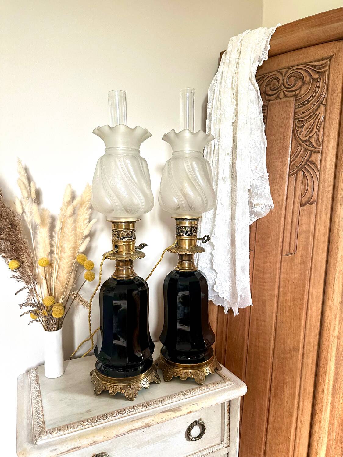 Pair of Napoleon III bronze and glass lamps