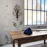 Gold metal reeds flowering wall light