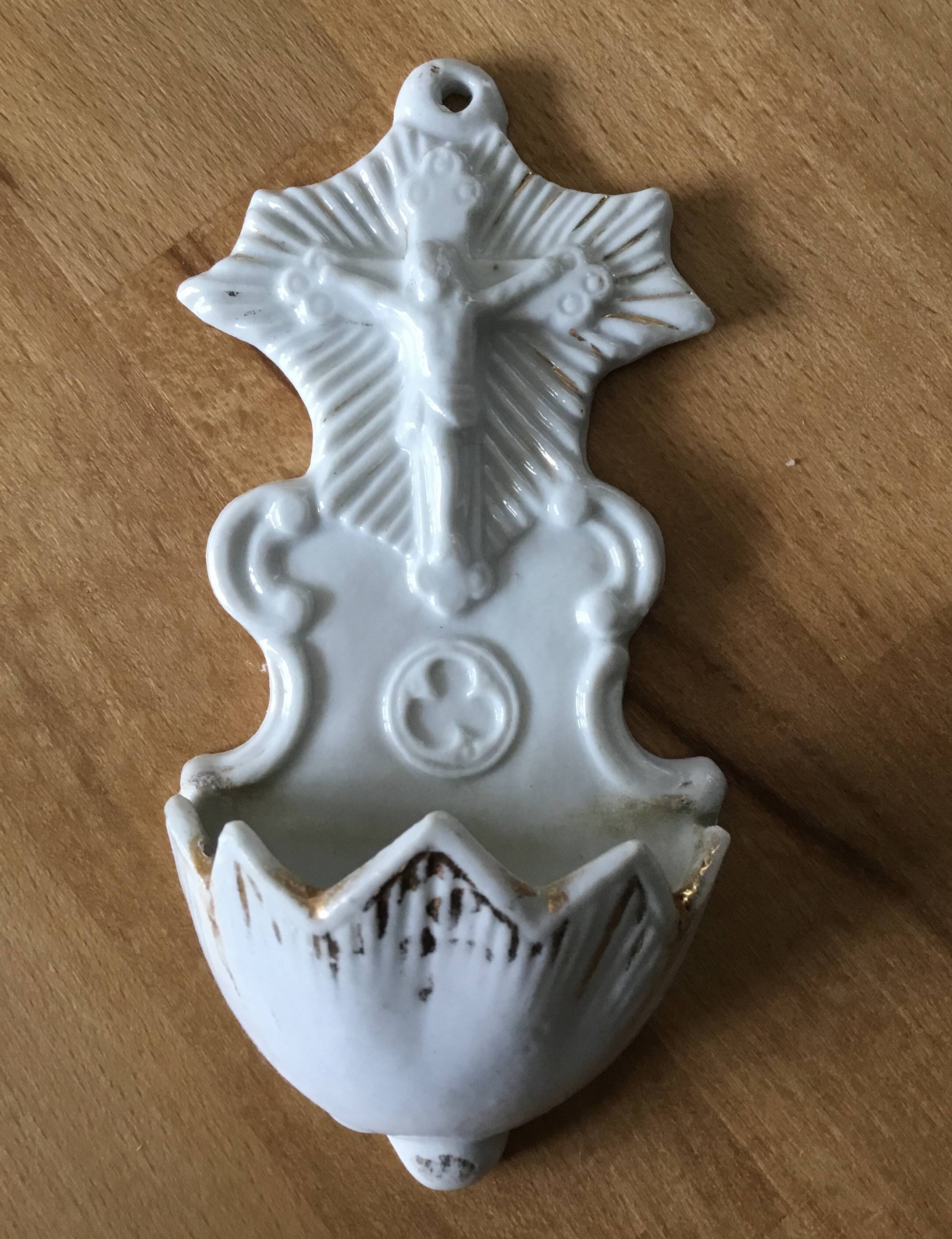 Small old stoup in white porcelain late 19th century