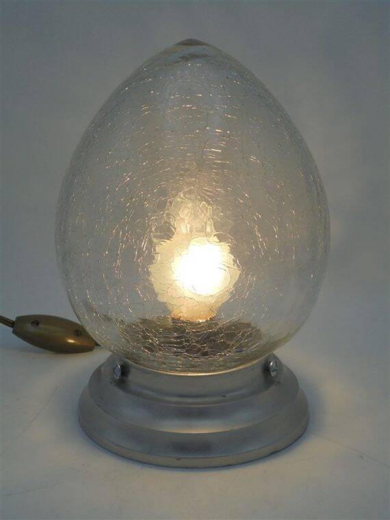 Cracked glass lamp