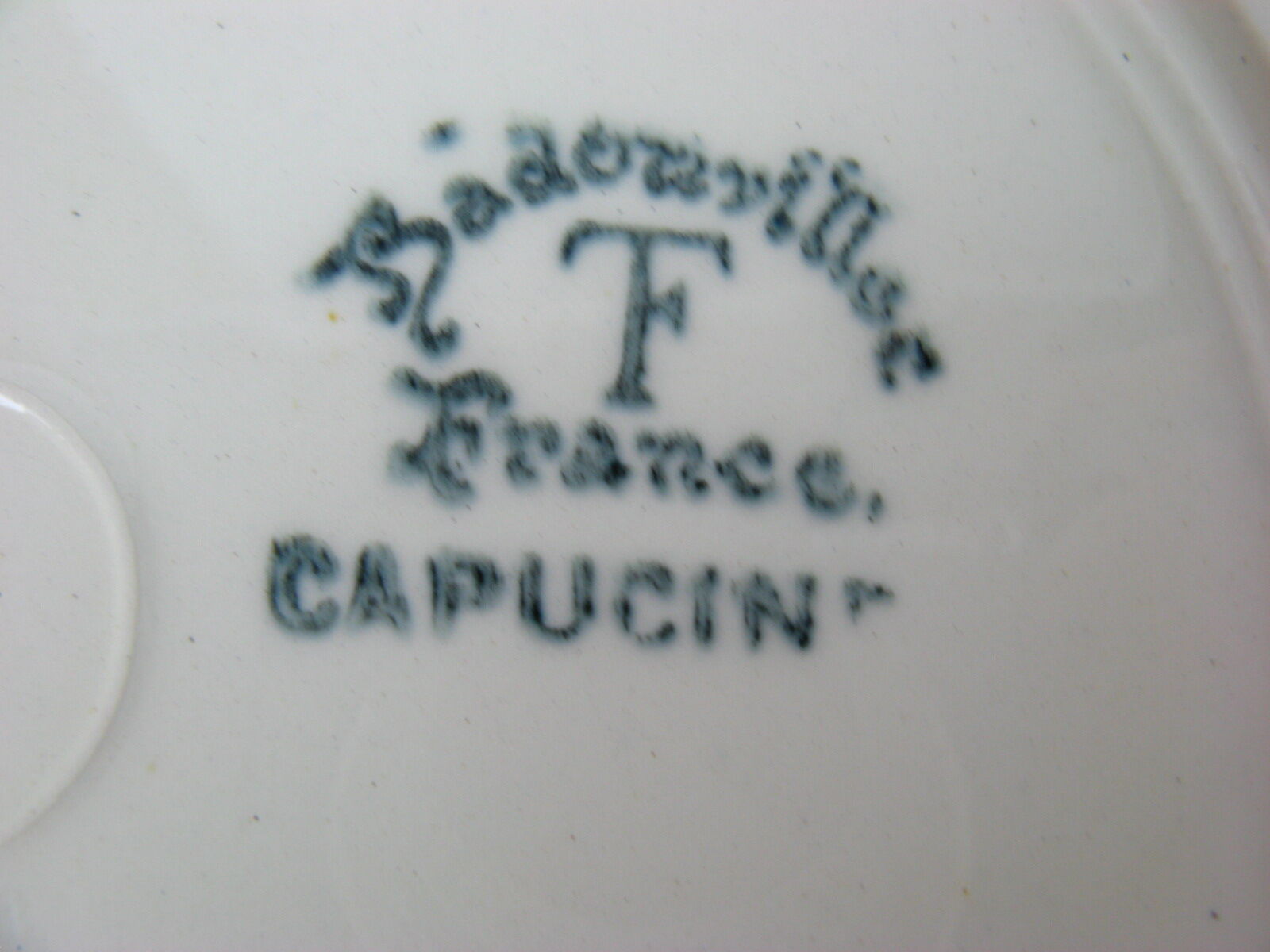 2 asiettes of Badonviller, Capucin model