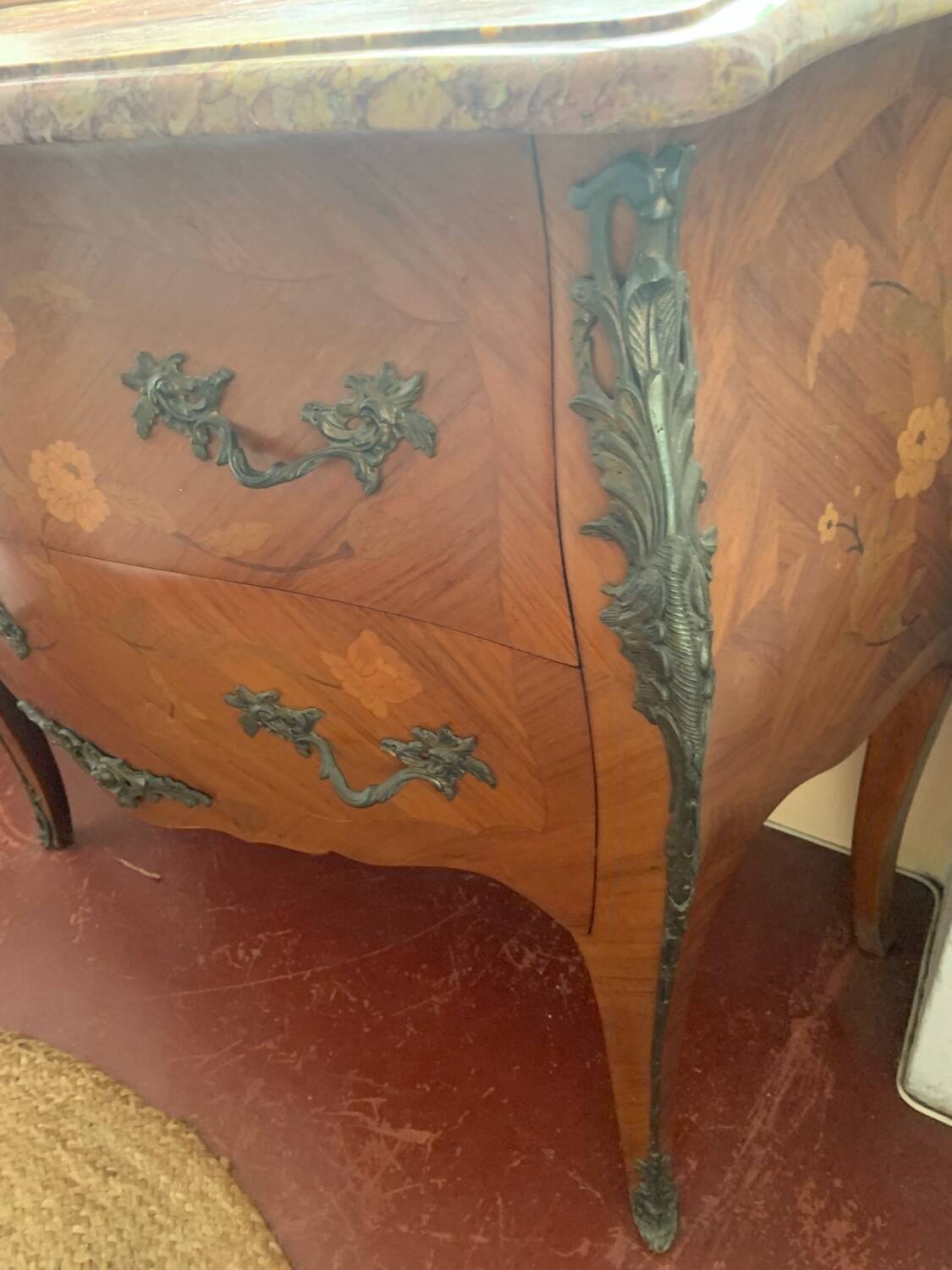 Louis XV chest of drawers with pink marble