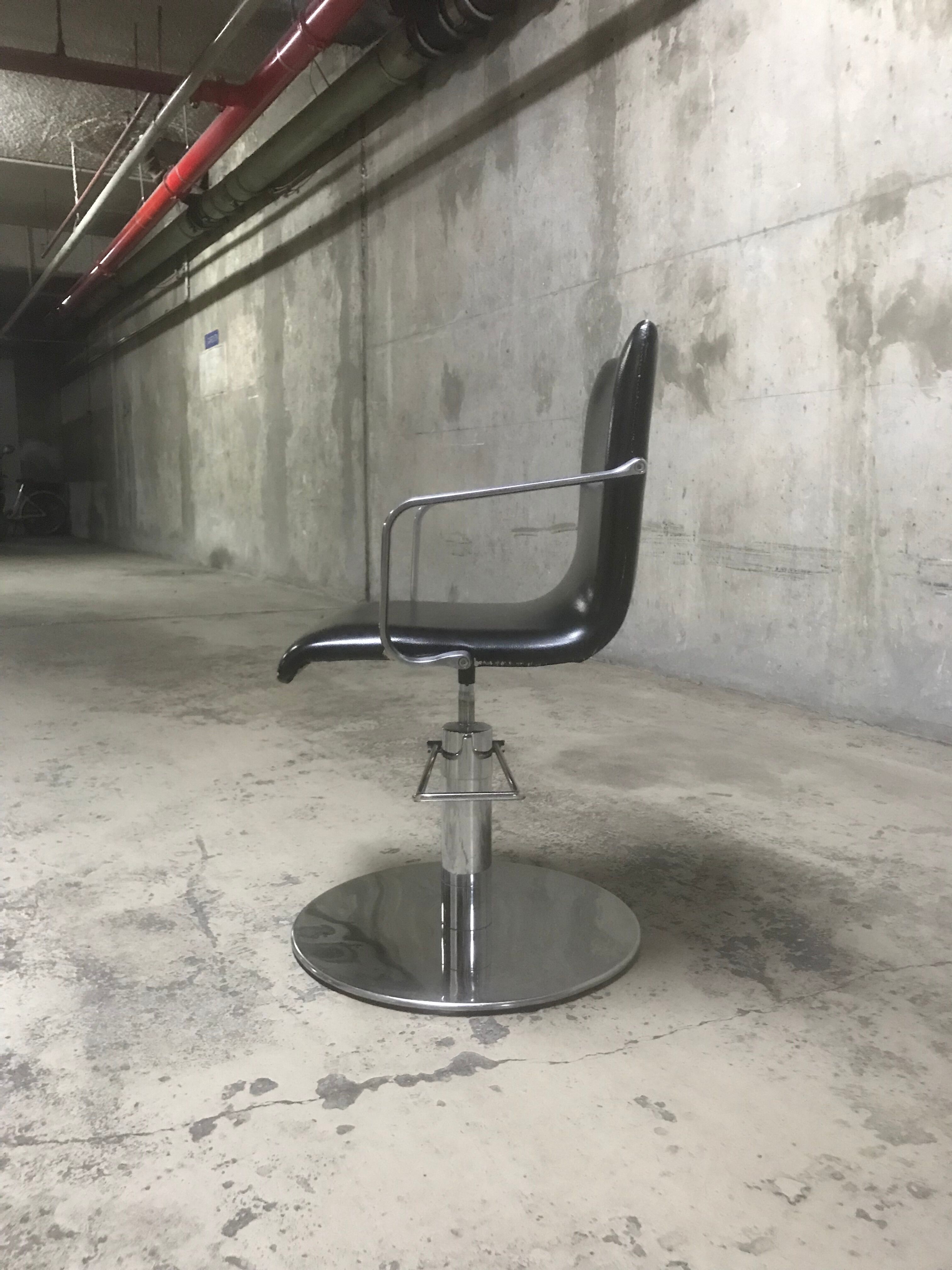70' style design chair