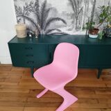 Kangaroo chair
