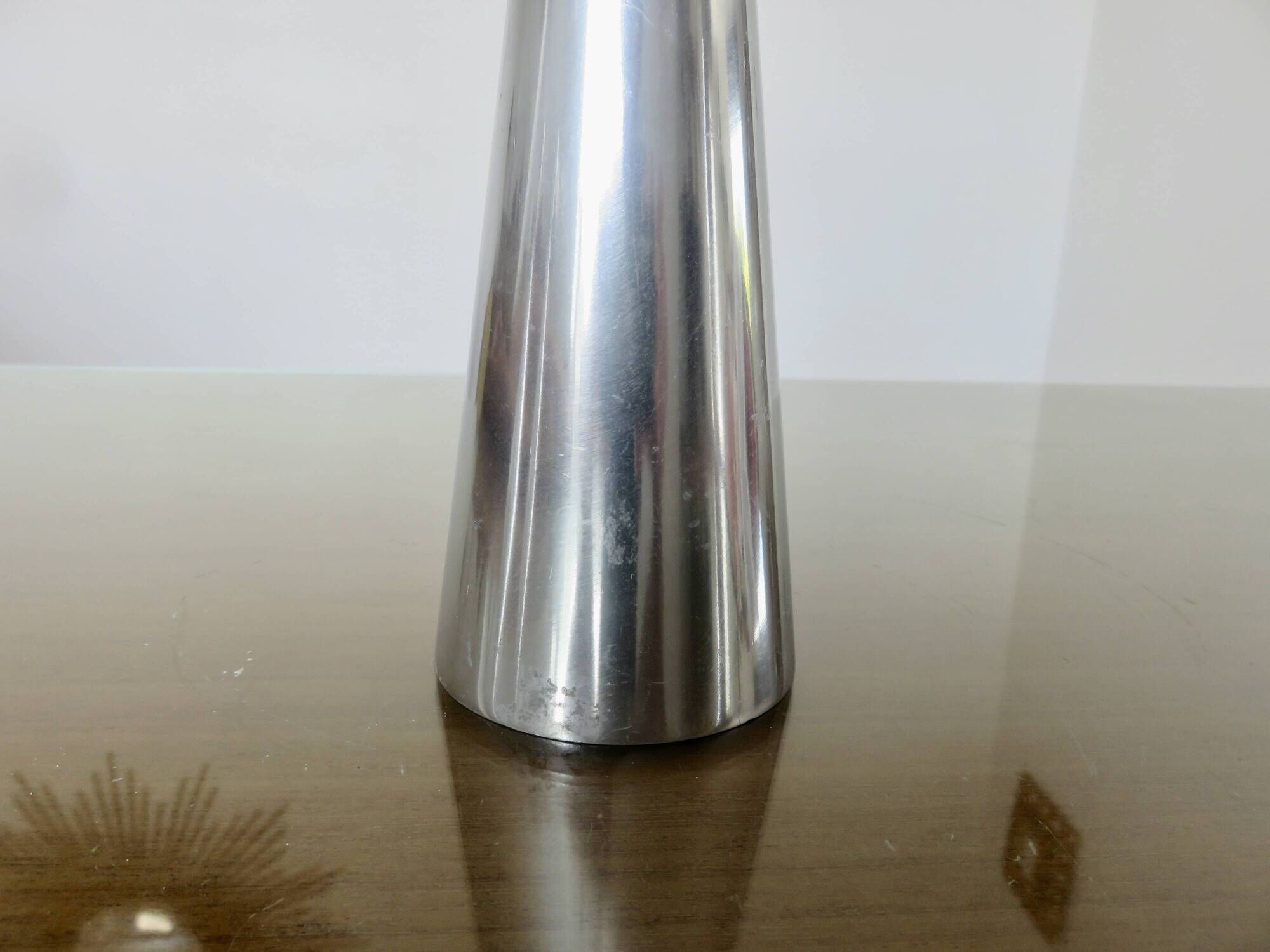 Series of 3 Scandinavian "diabolo" candlesticks in aluminum 1970