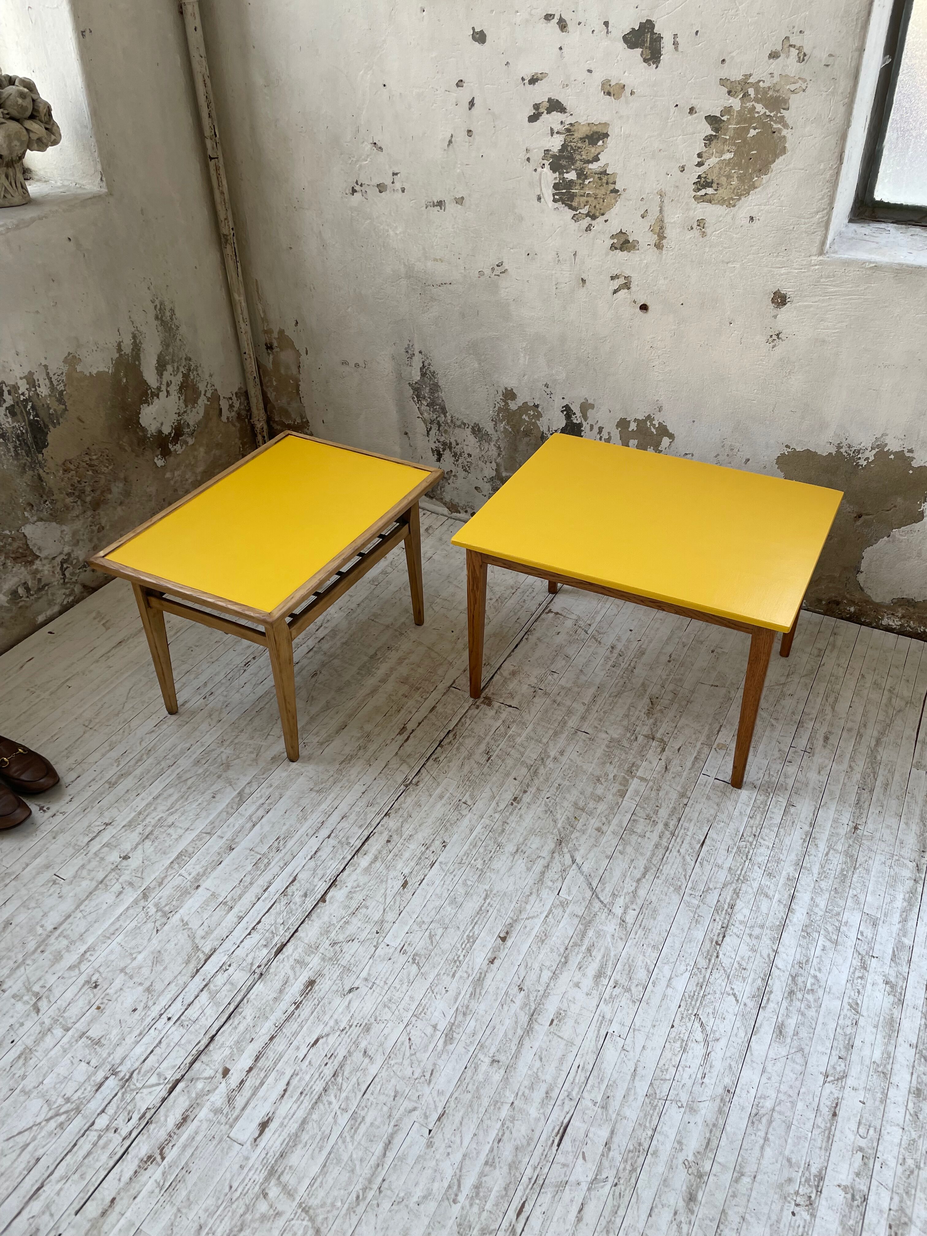 Duo de tables basses bois jaune