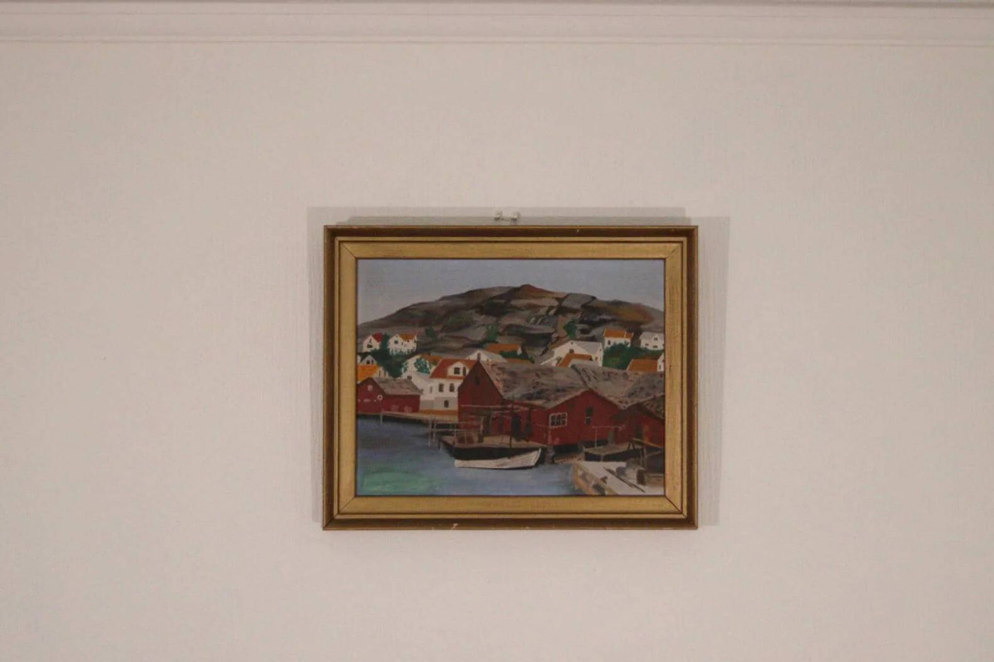 Huile sur panneau suédoise originale du milieu du siècle – ville côtière