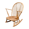 Rocking-chair Ercol en orme clair